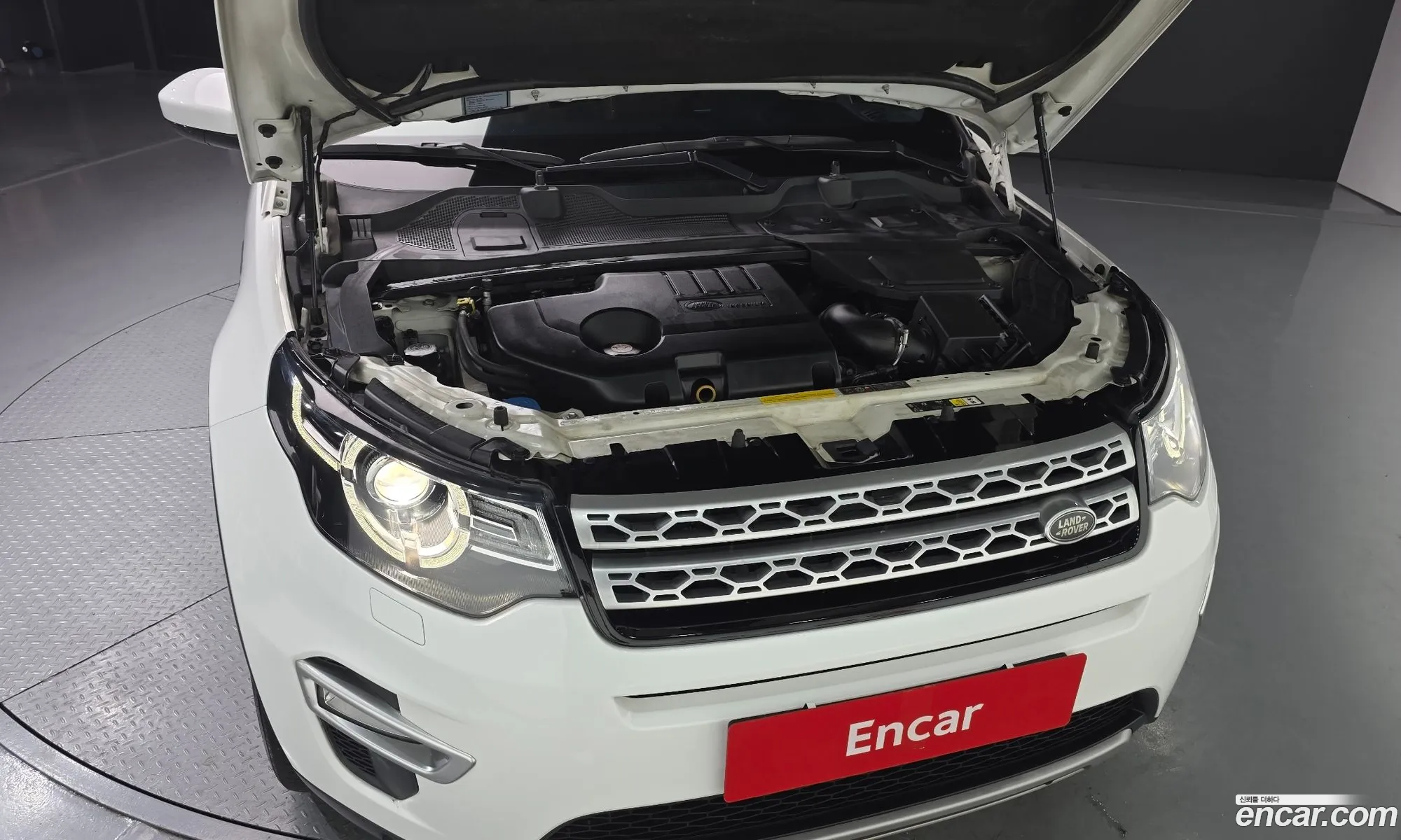 Land Rover Discovery Sport 2019 — 18