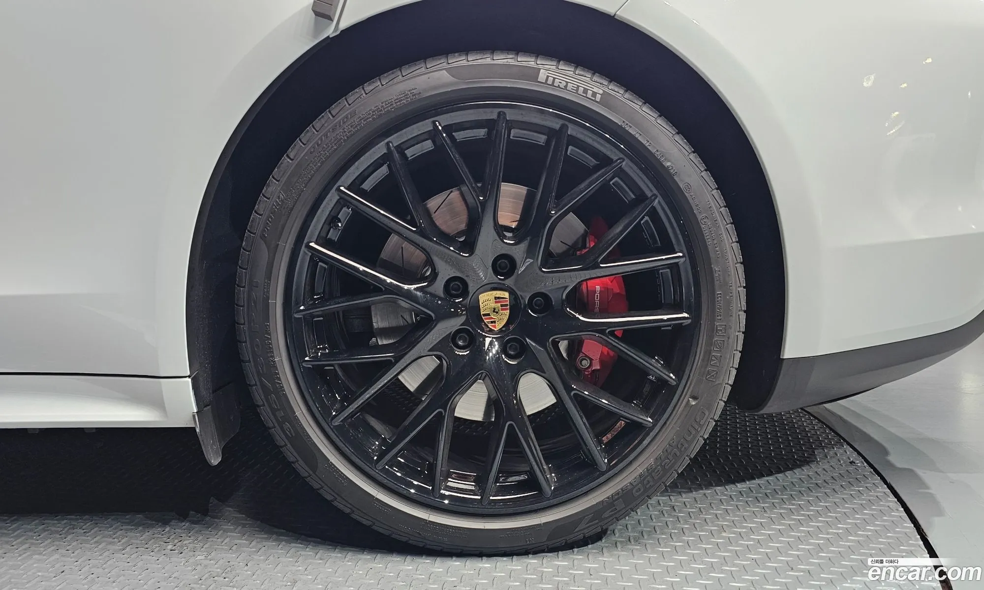 Porsche Panamera 2019 WP0AF2972KL145203 — 16