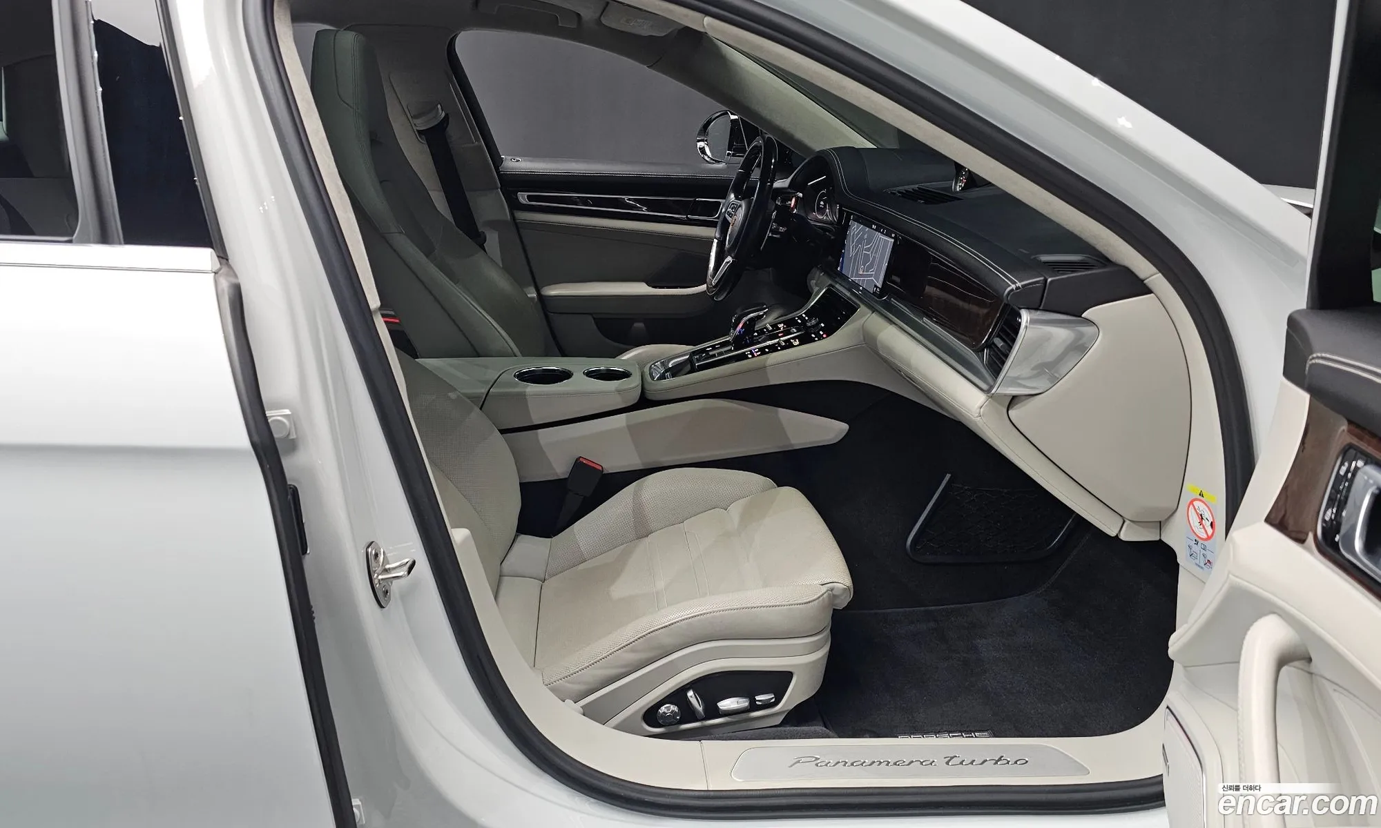 Porsche Panamera 2019 WP0AF2972KL145203 — 20