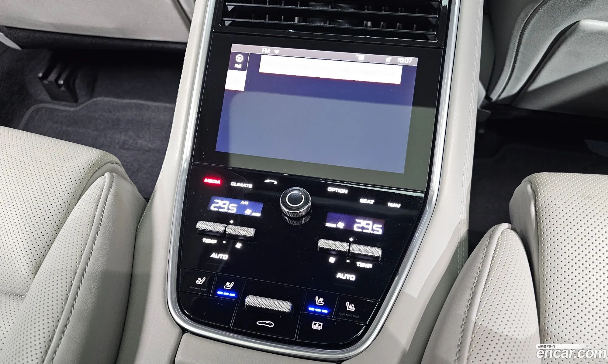 Porsche Panamera 2019 WP0AF2972KL145203 — 3