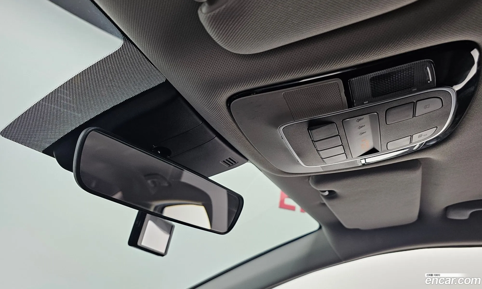 Hyundai Sonata 2019 KMHL141EBLA003583 — 16