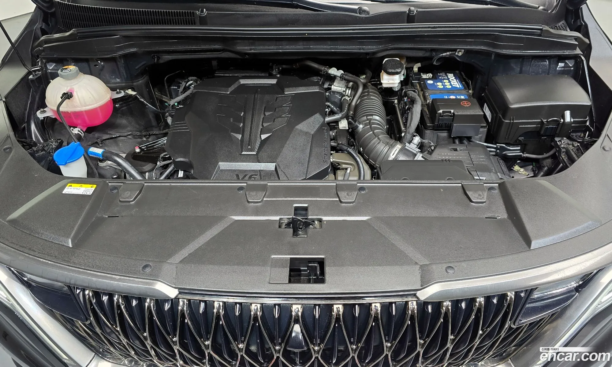 Kia Carnival 2023 — 18