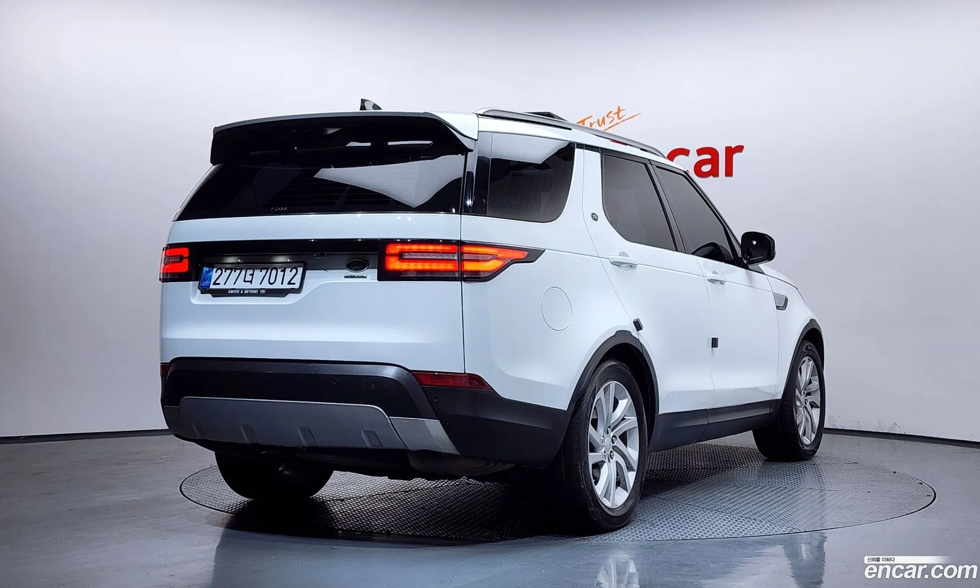 Land Rover Discovery 5 2018 SALRA2BK3JA062138 — 13