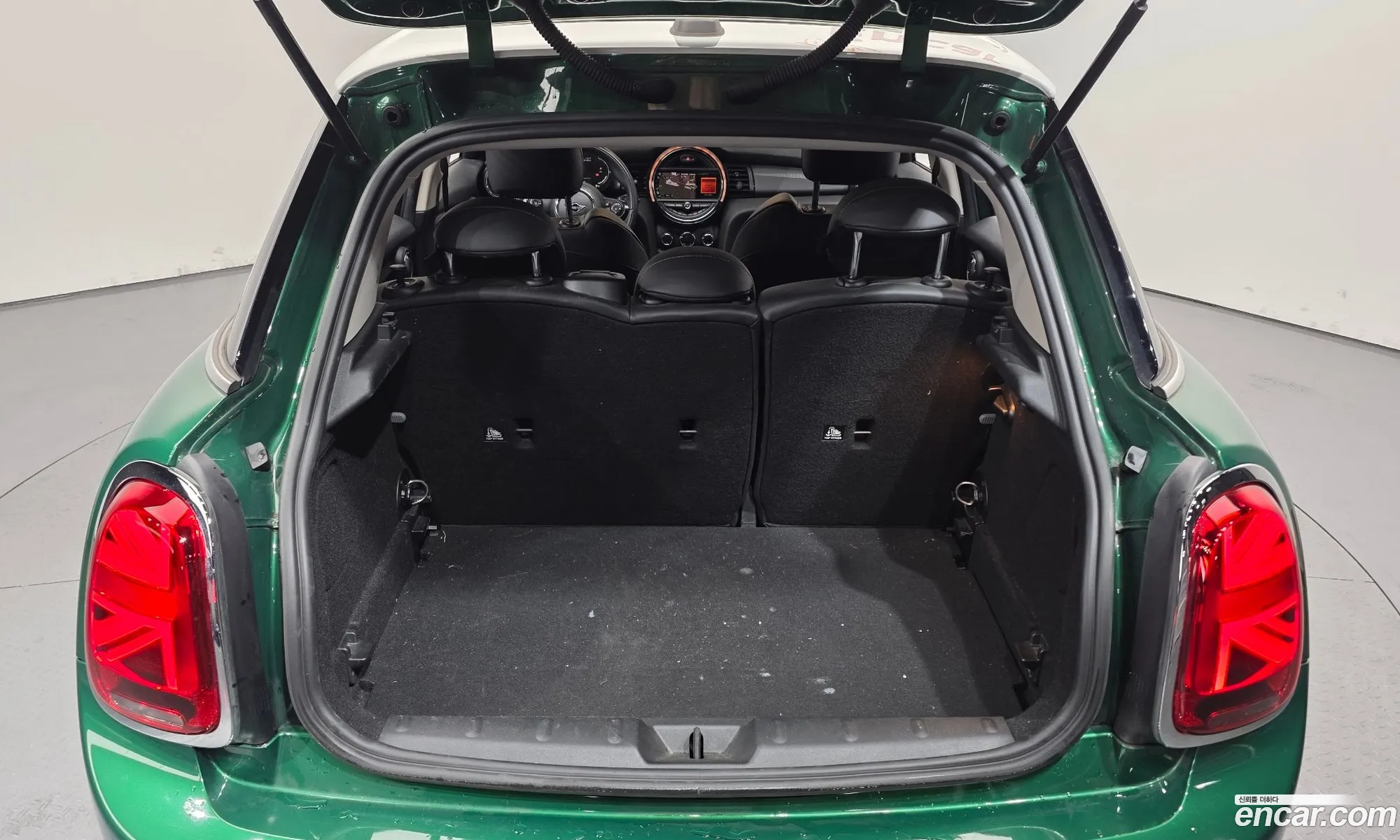 Mini Cooper 2021 WMWXV7107M2N93113 — 2