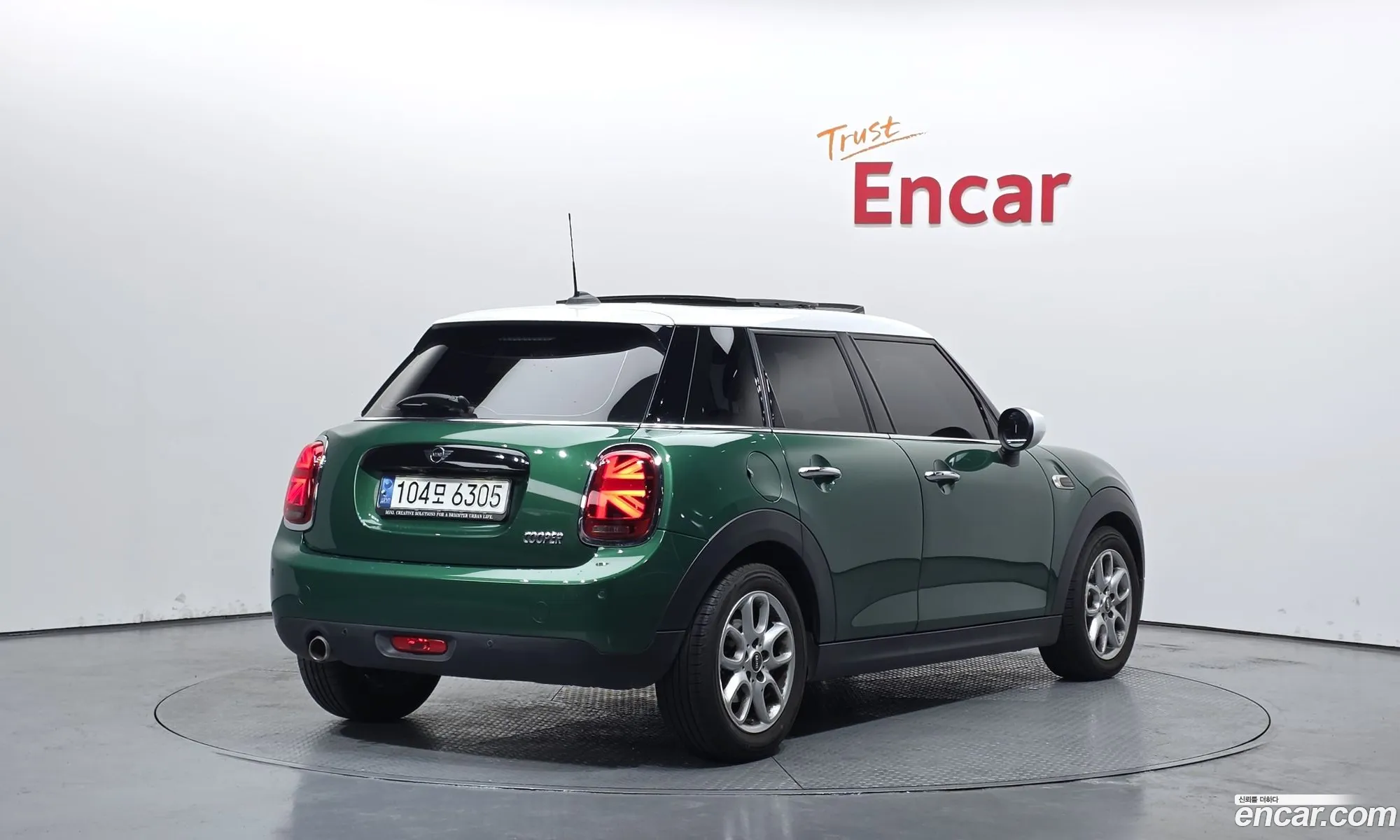Mini Cooper 2021 WMWXV7107M2N93113 — 12