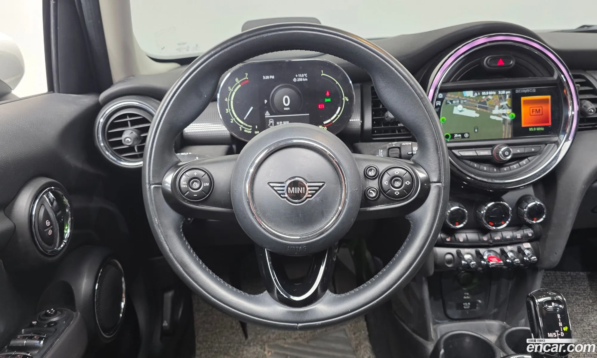 Mini Cooper 2021 WMWXV7107M2N93113 — 5
