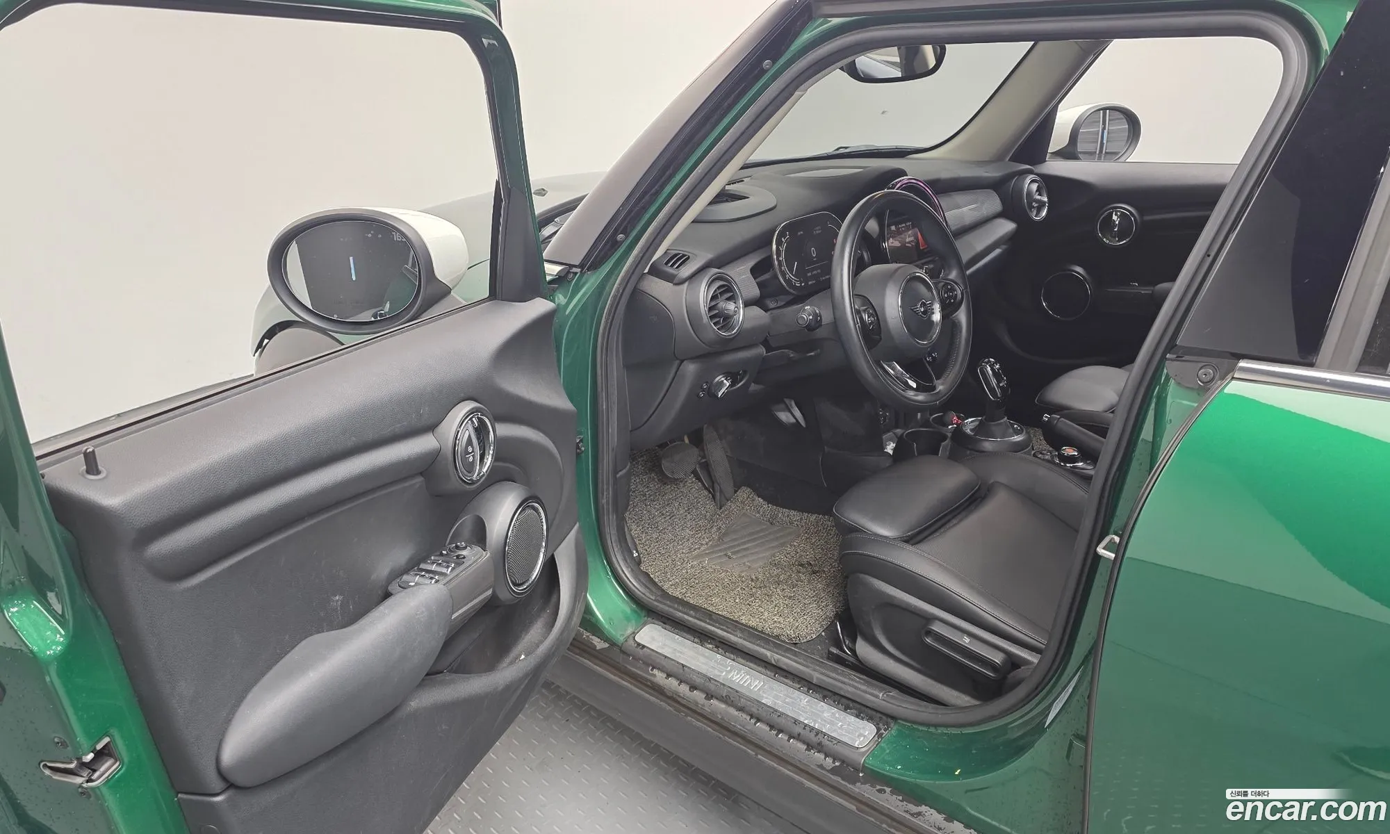 Mini Cooper 2021 WMWXV7107M2N93113 — 11