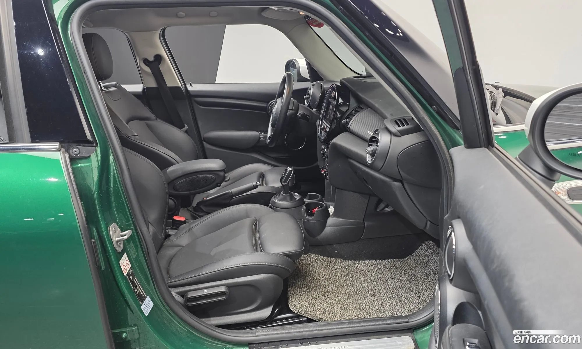 Mini Cooper 2021 WMWXV7107M2N93113 — 14
