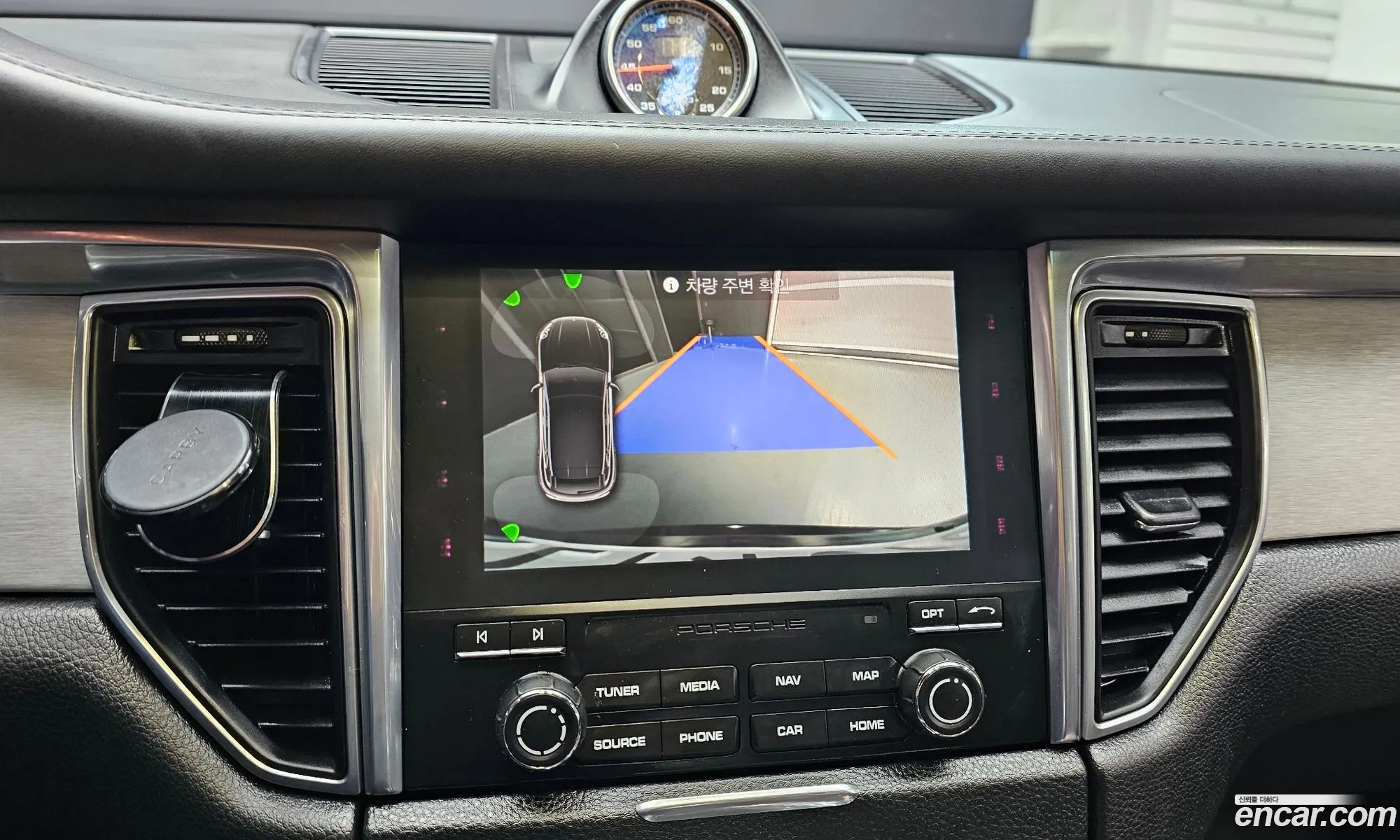 Porsche Macan 2018 WP1AG2957JLB63365 — 13