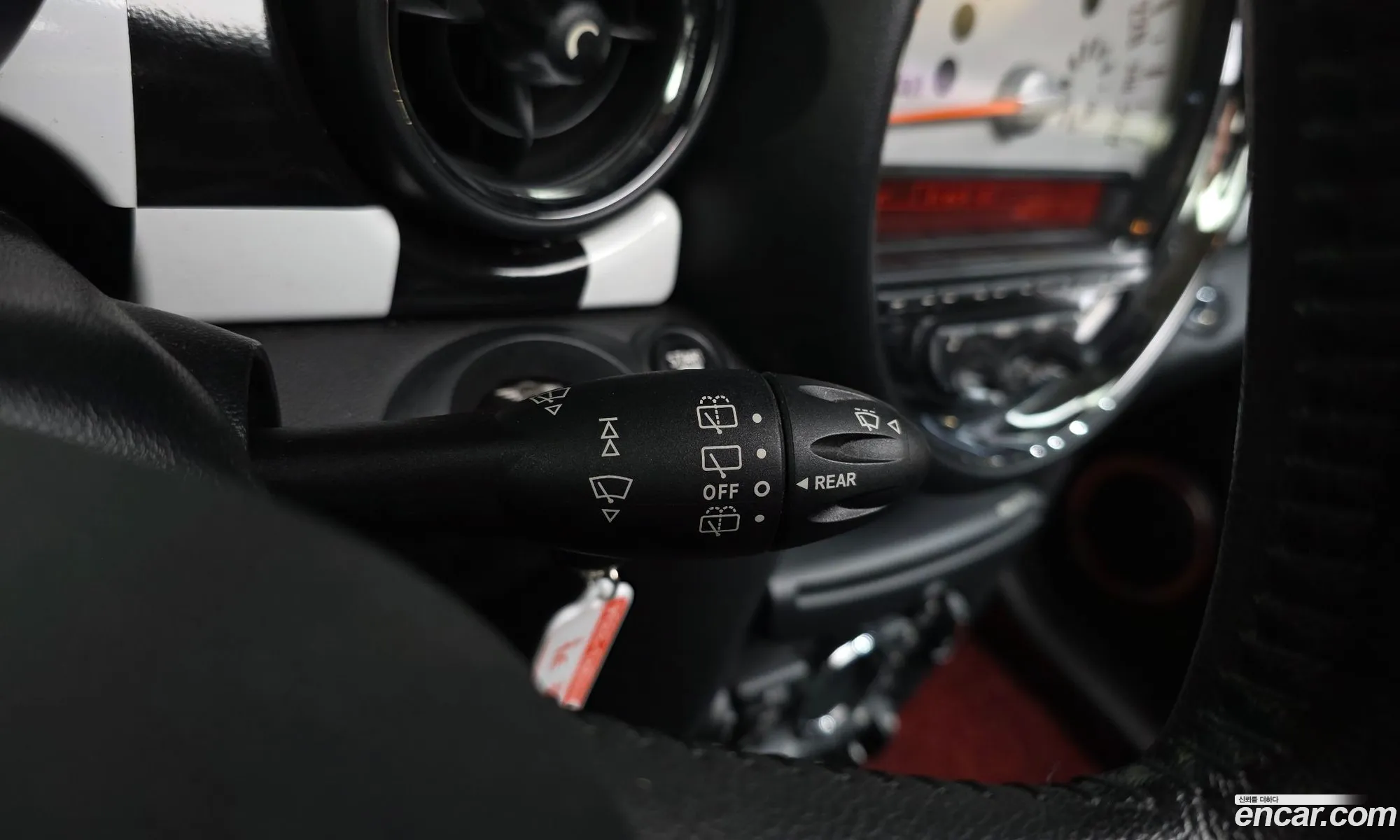 Mini Cooper 2010 WMWSU3105BT018733 — 15