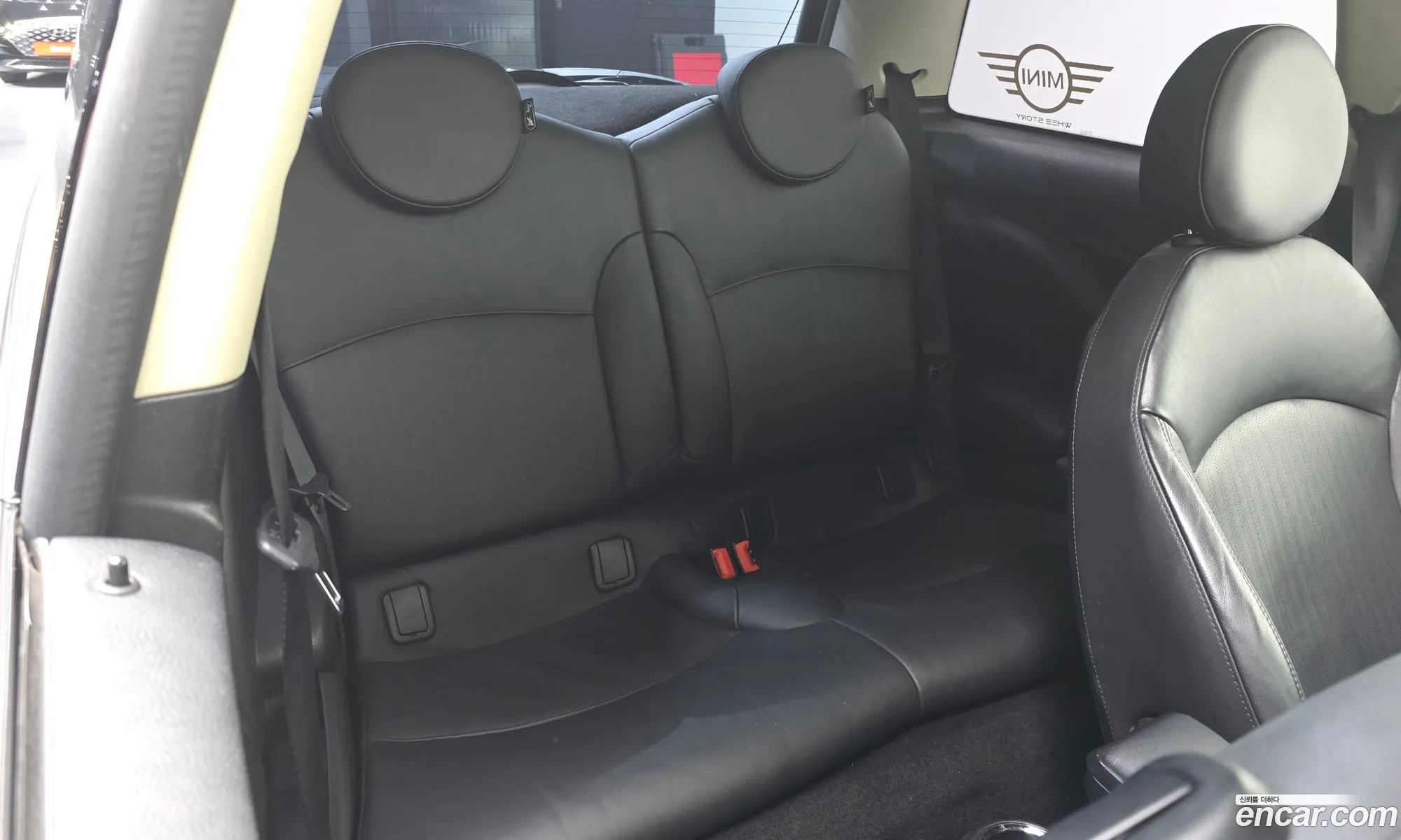 Mini Cooper 2010 WMWSU3105BT018733 — 17