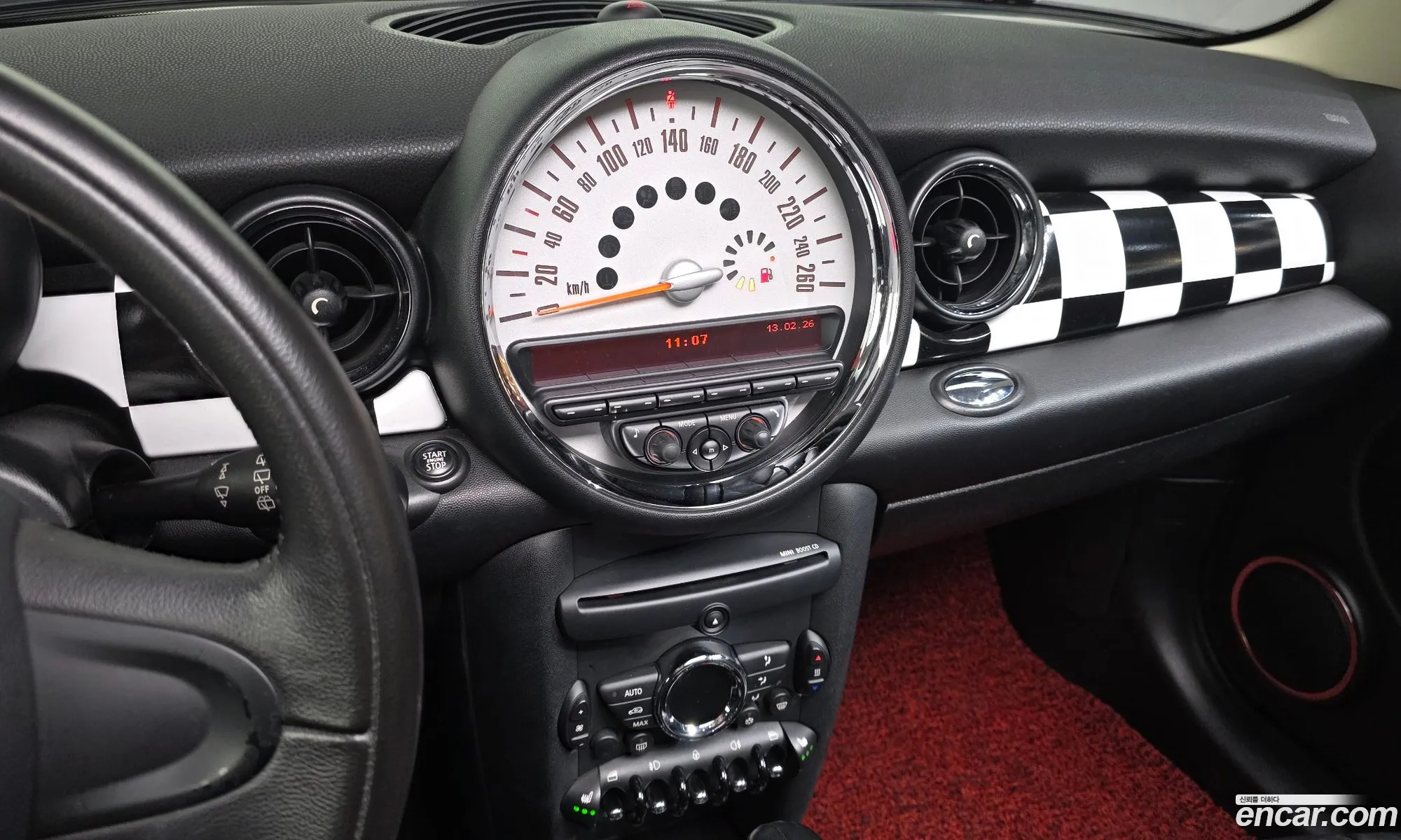 Mini Cooper 2010 WMWSU3105BT018733 — 9