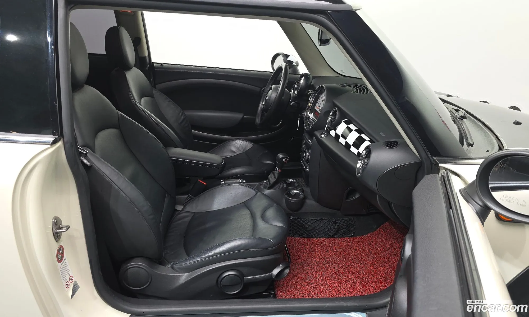 Mini Cooper 2010 WMWSU3105BT018733 — 4