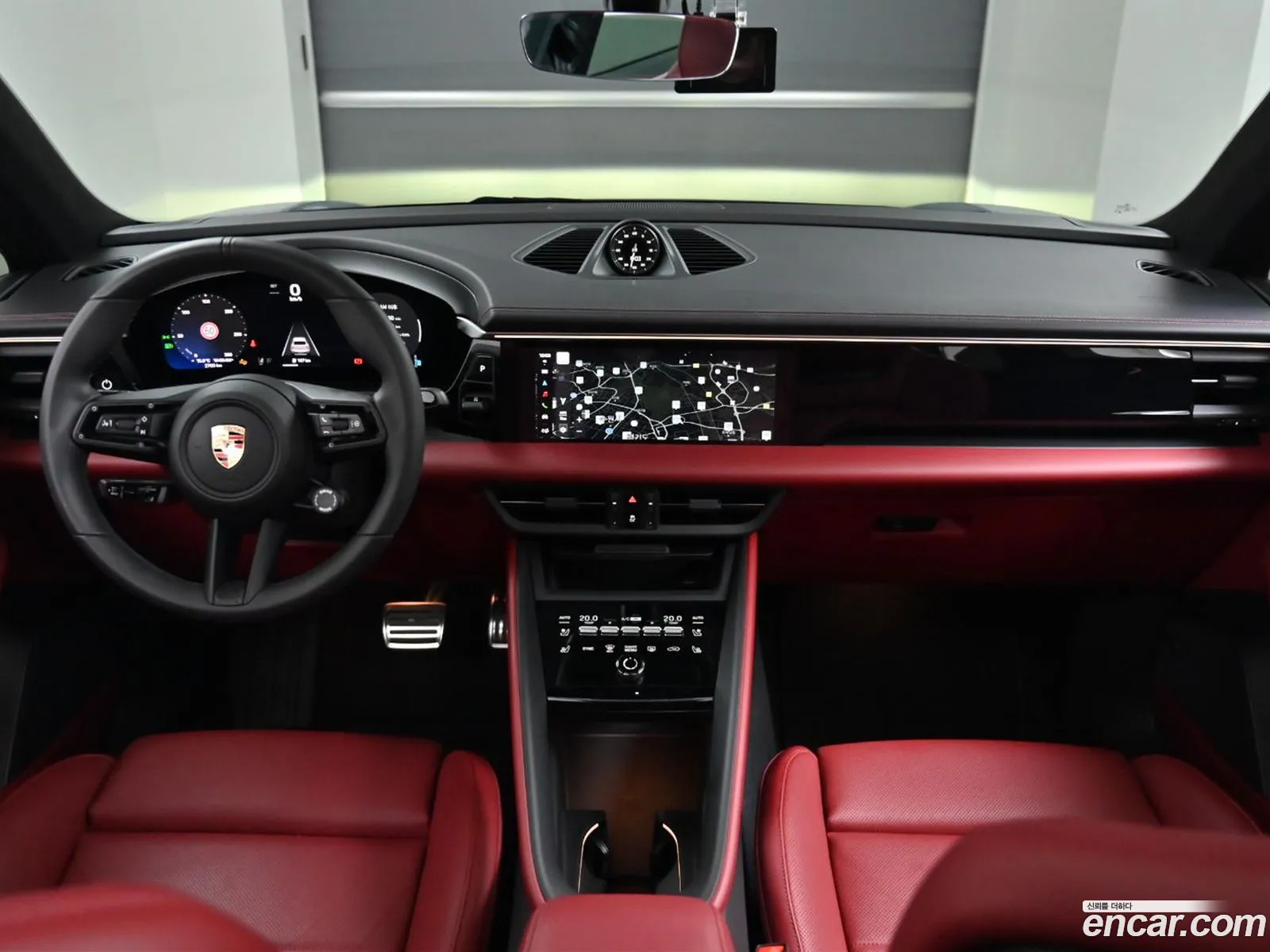 Porsche Macan EV 2025 — 13