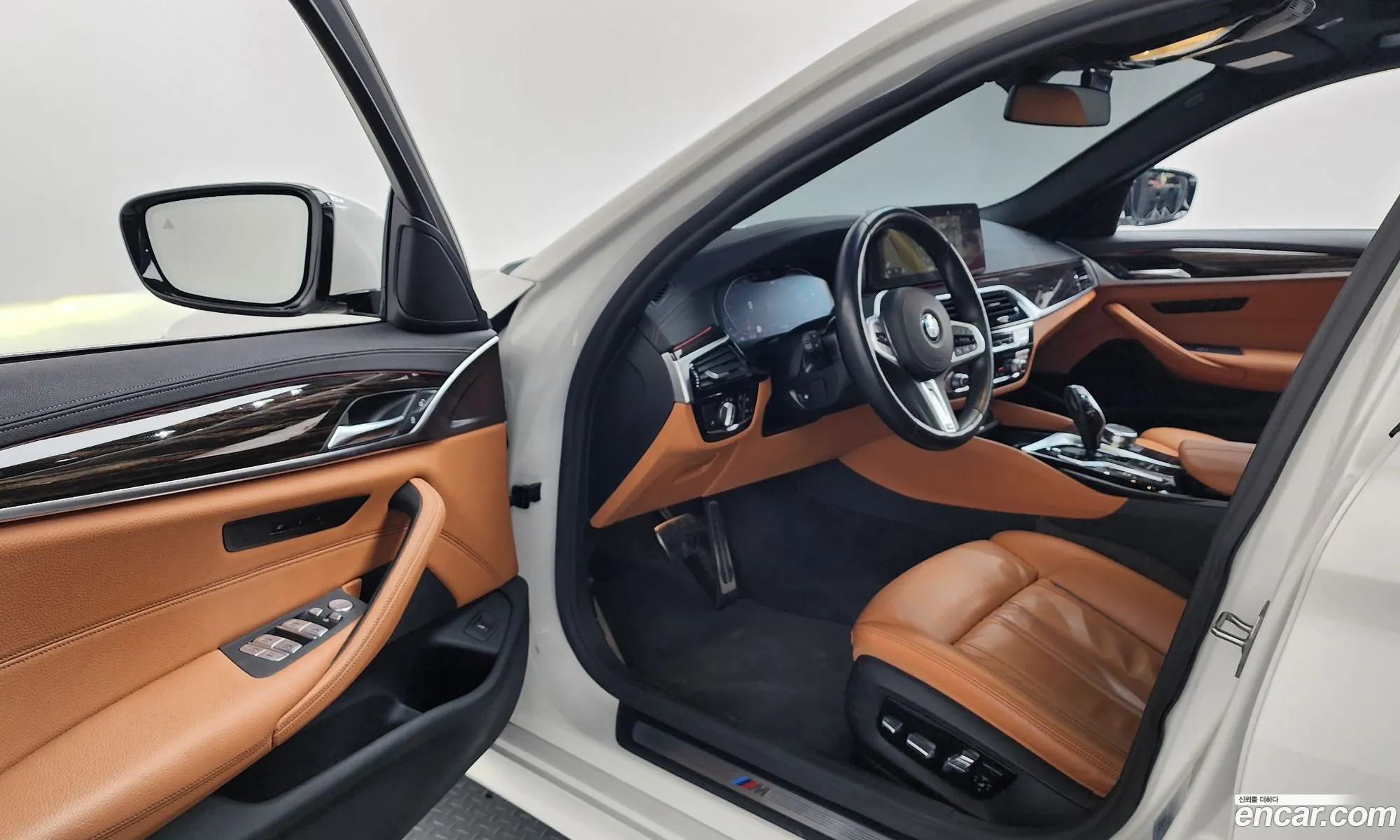 BMW 5 Series 2022 WBA11BH0XNCJ30971 — 10