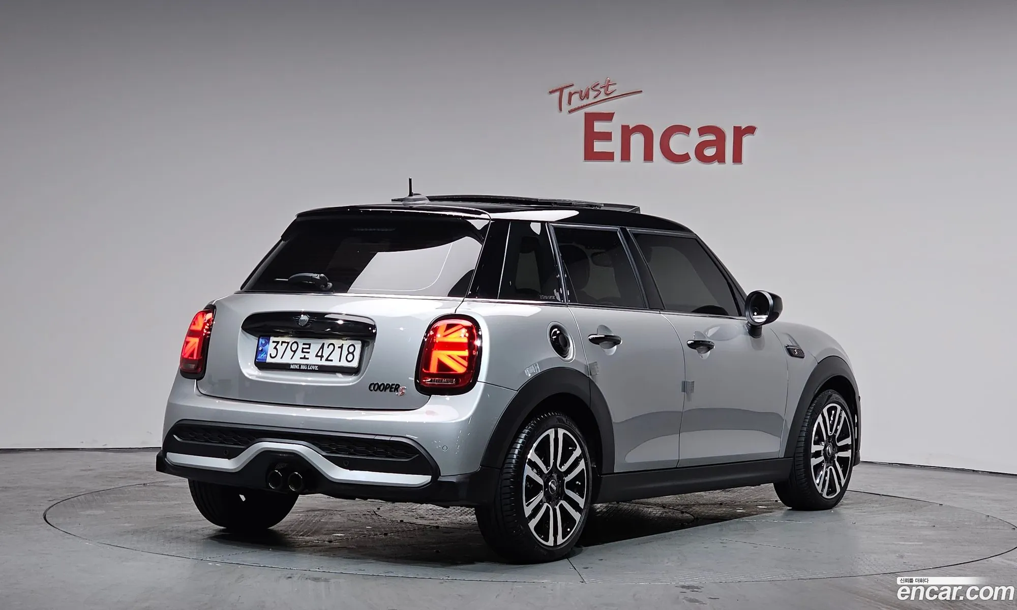 Mini Cooper S 2023 WMW61DK03R2U43706 — 6
