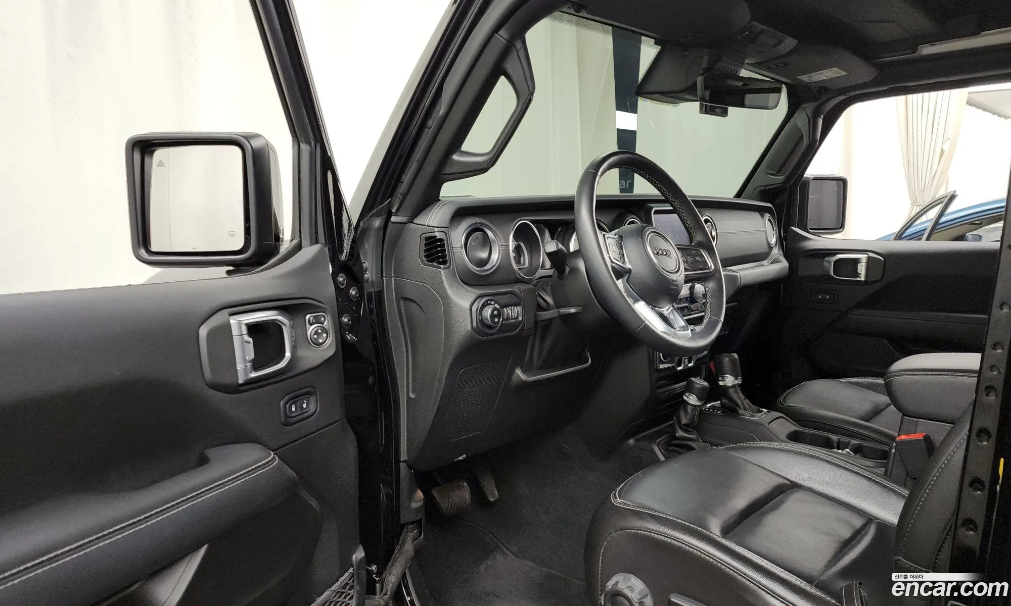 Jeep Wrangler 2022 — 12