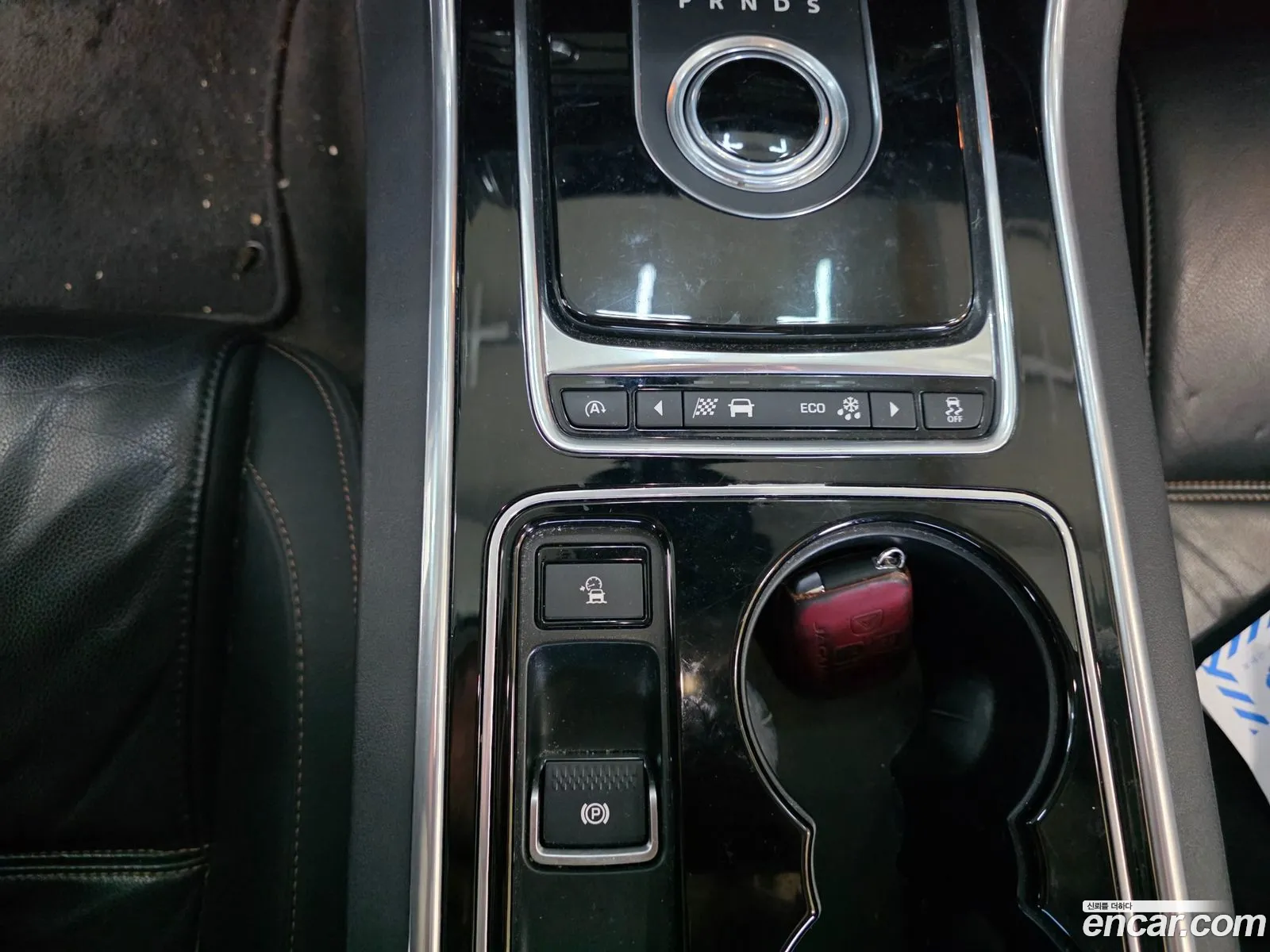Jaguar XE 2015 — 3