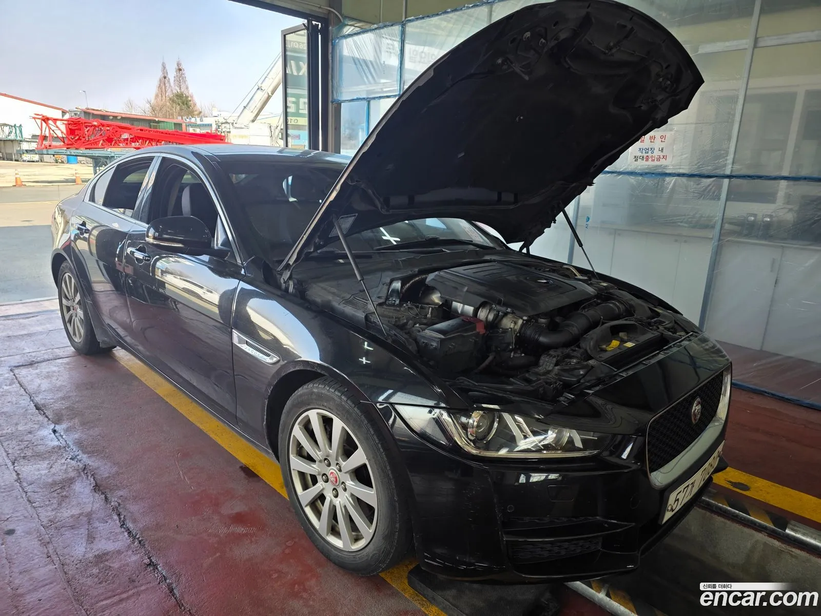 Jaguar XE 2015 — 2