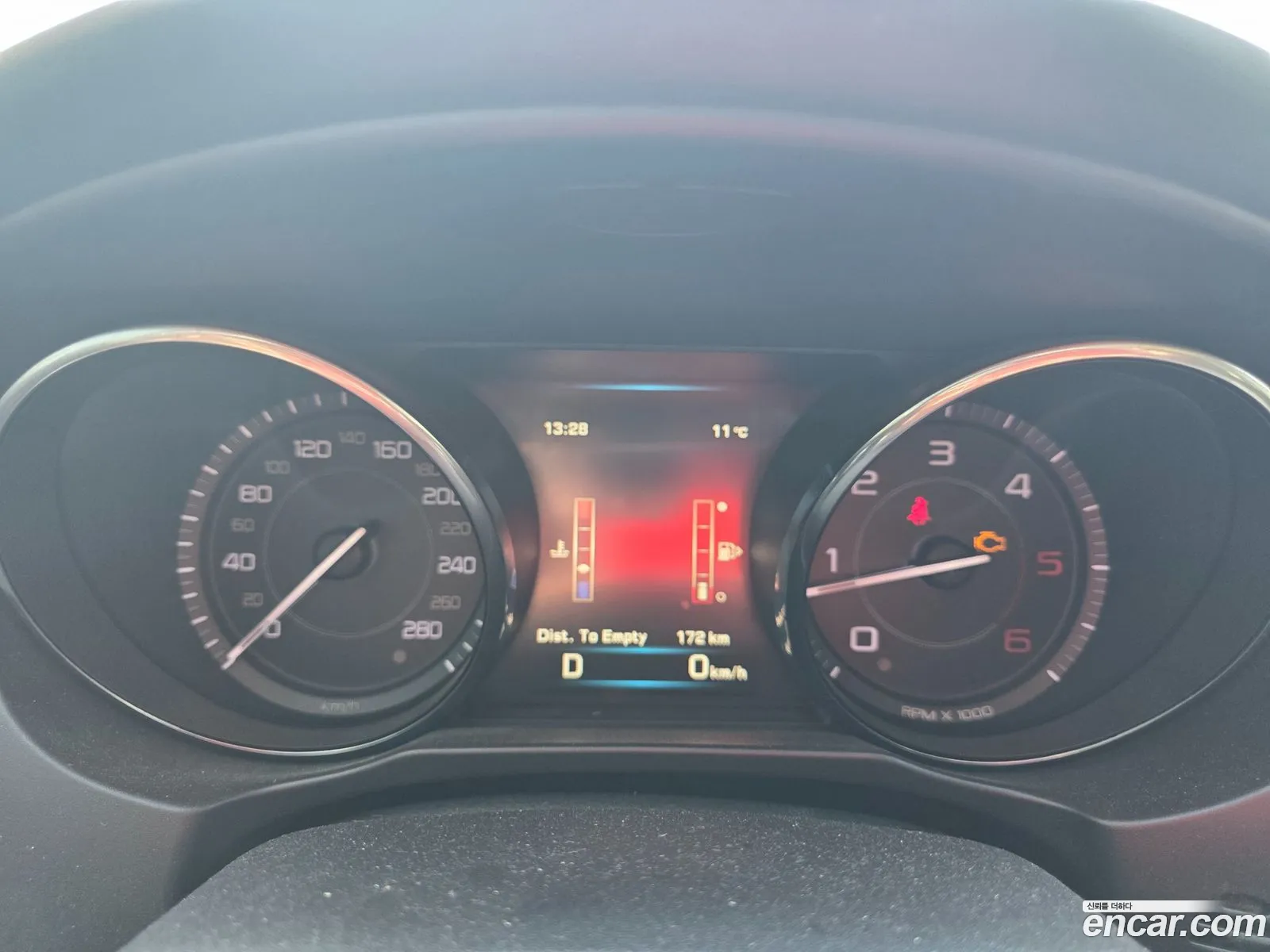 Jaguar XE 2015 — 8