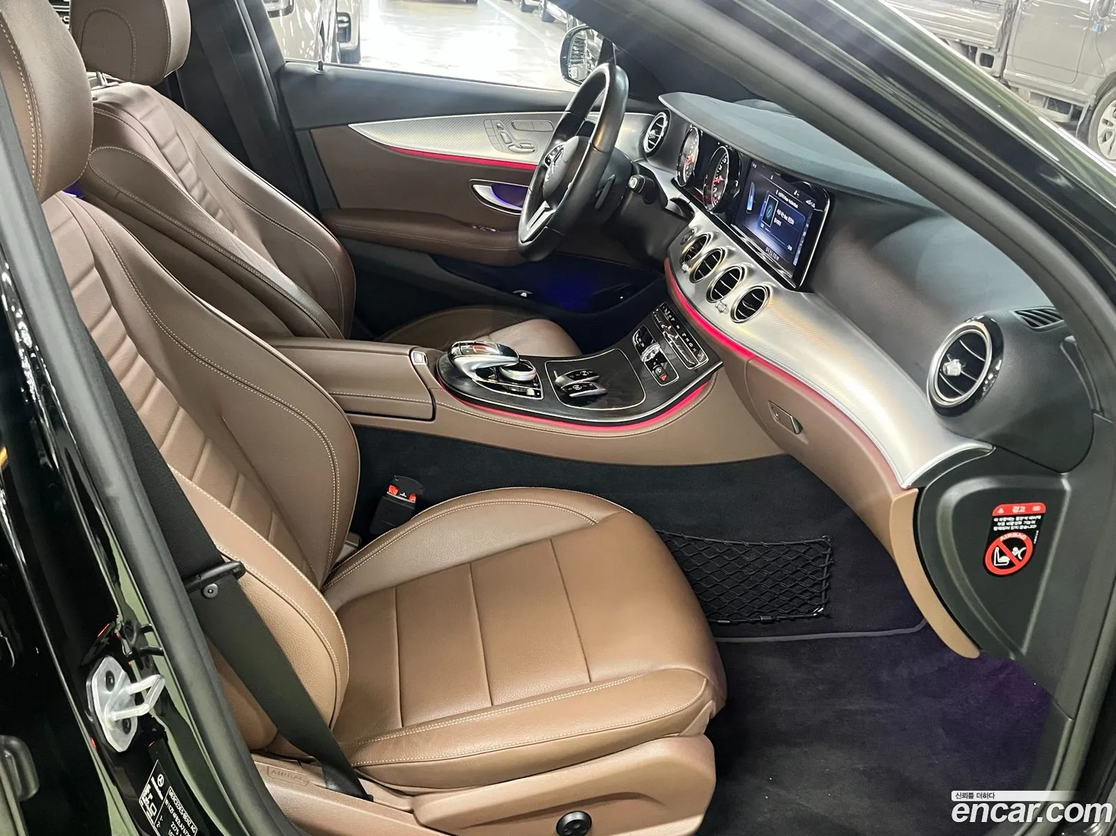 Mercedes-Benz E-Class W213 2020 — 17