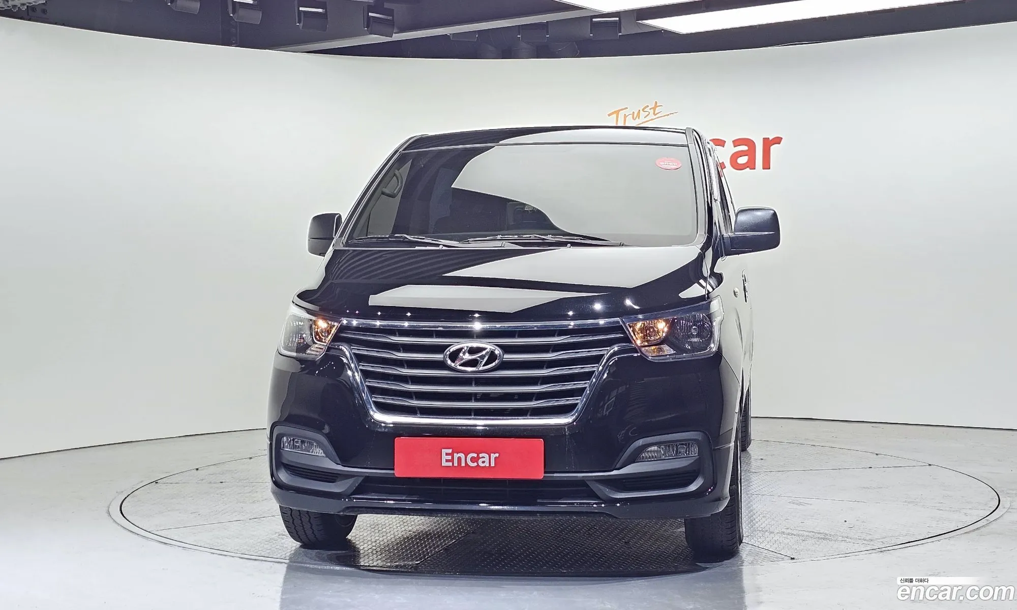 Hyundai Grand Starex 2021 — 3