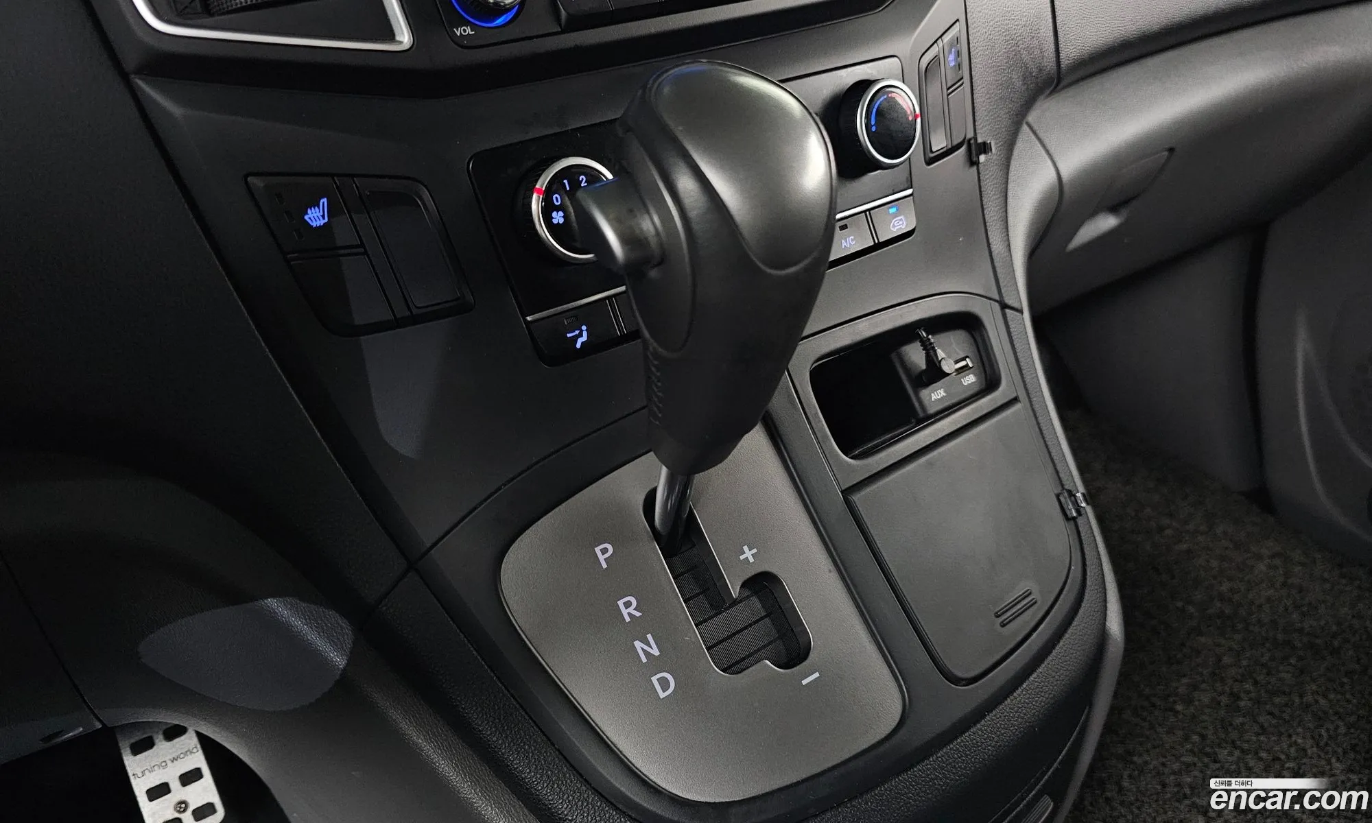 Hyundai Grand Starex 2021 — 16