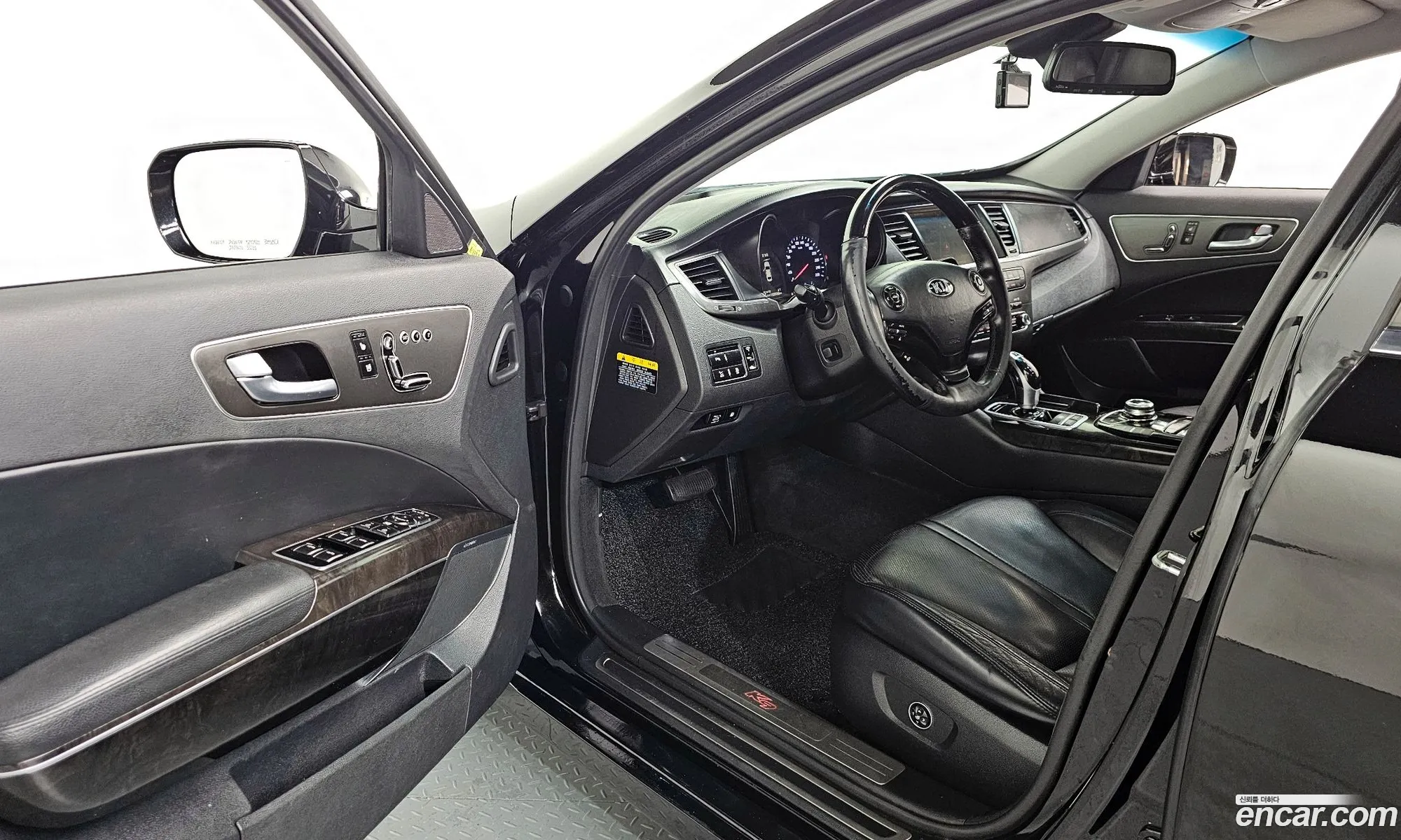 Kia K9 2013 — 19