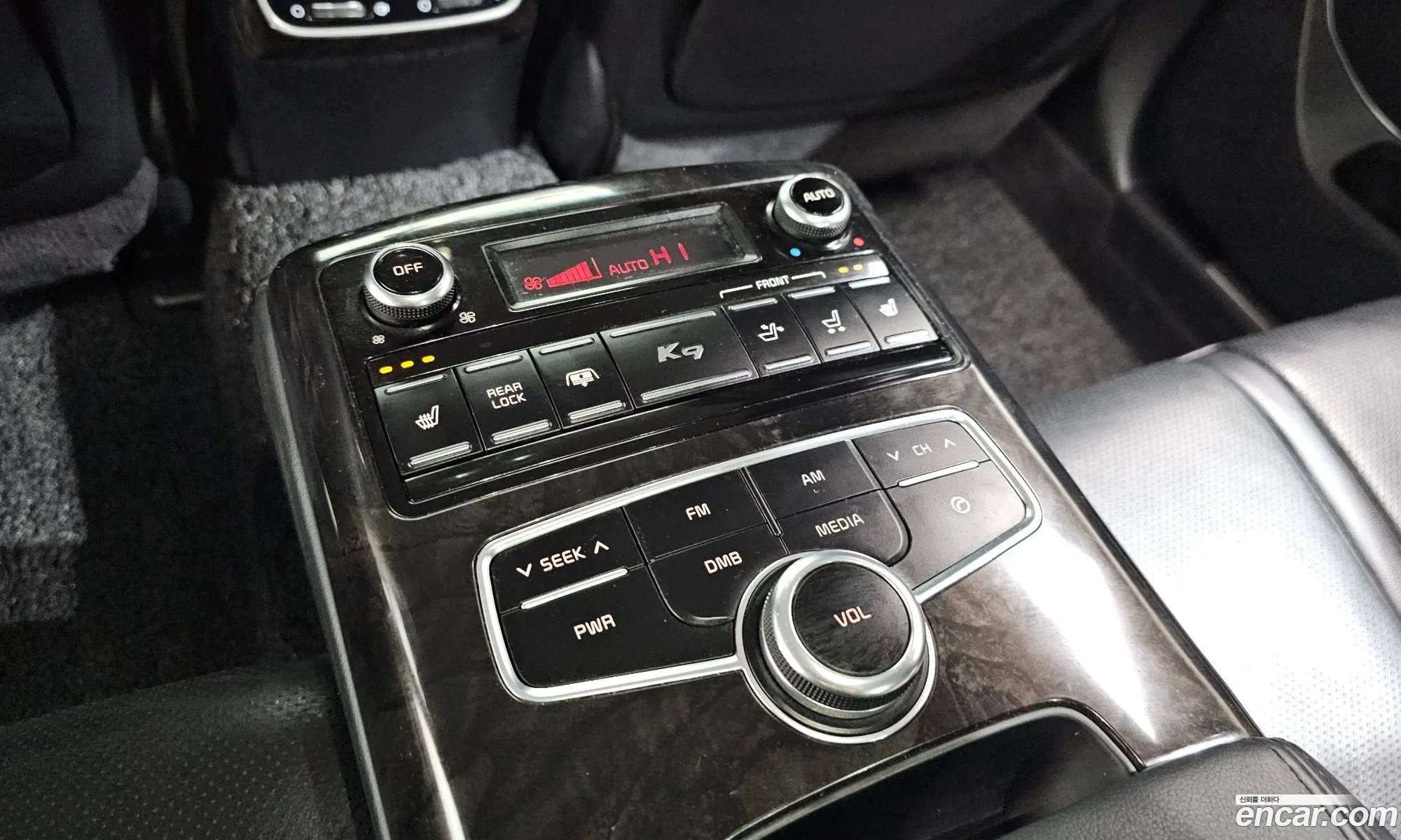Kia K9 2013 — 17
