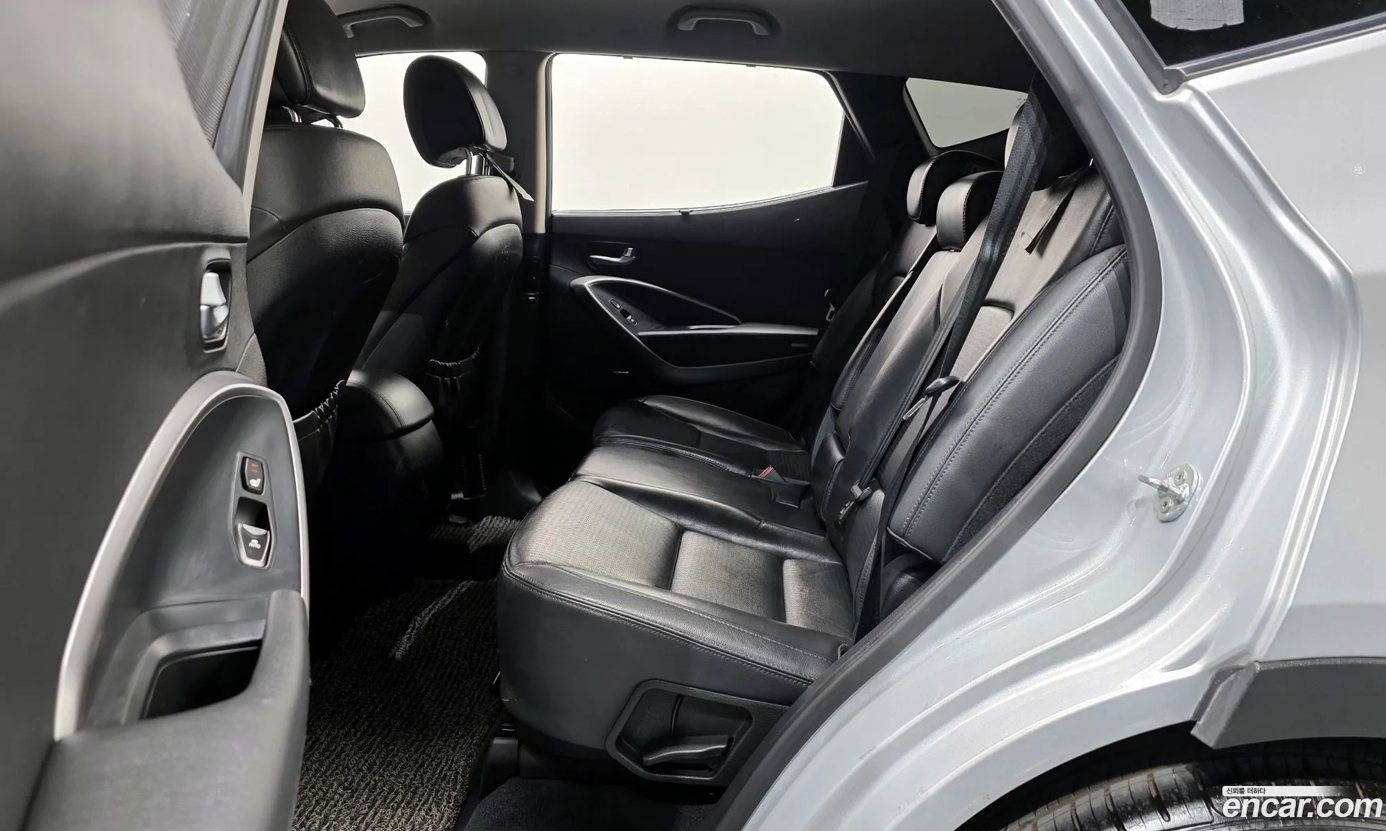 Hyundai Santa Fe DM 2012 — 2