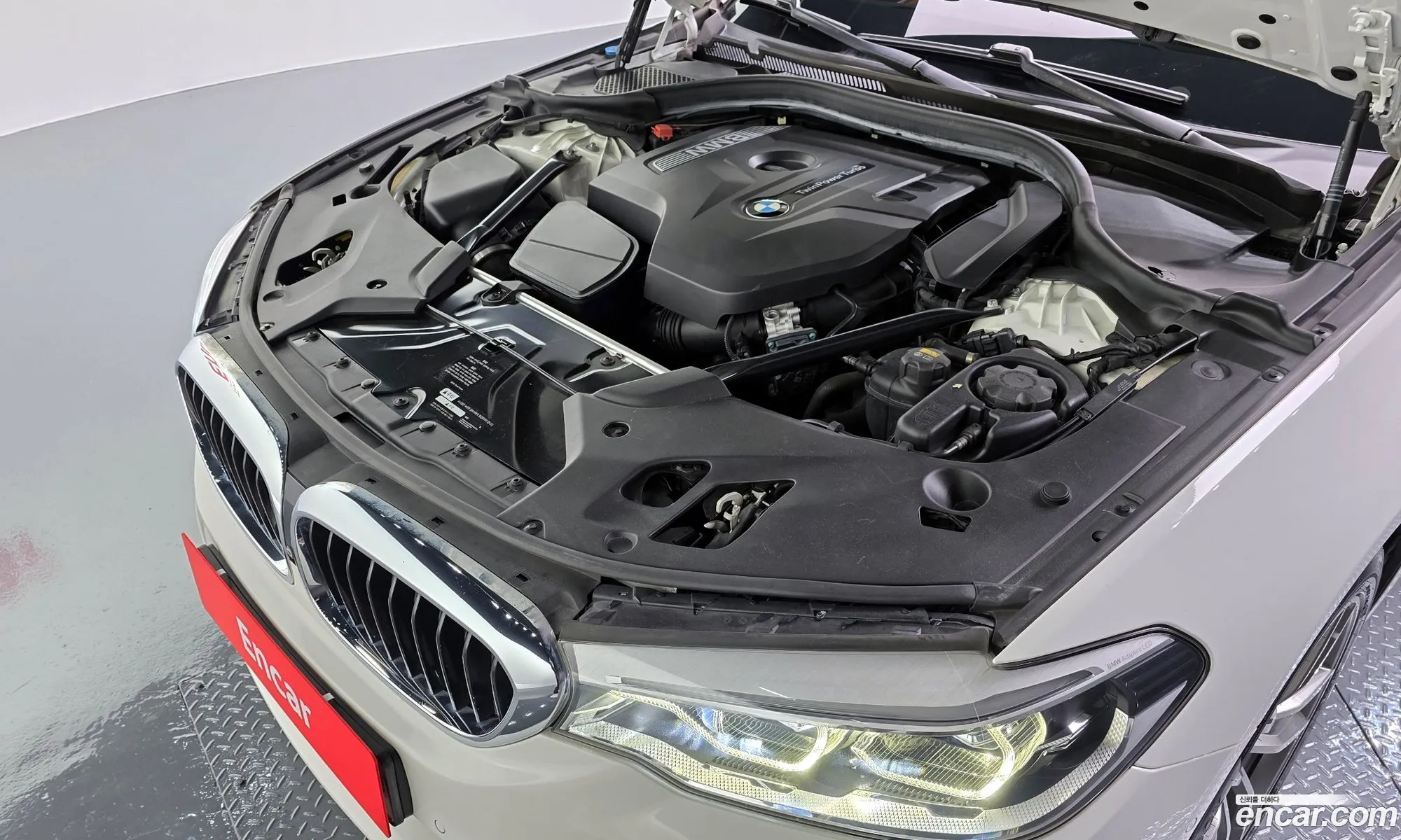 BMW 5 Series 2017 — 15