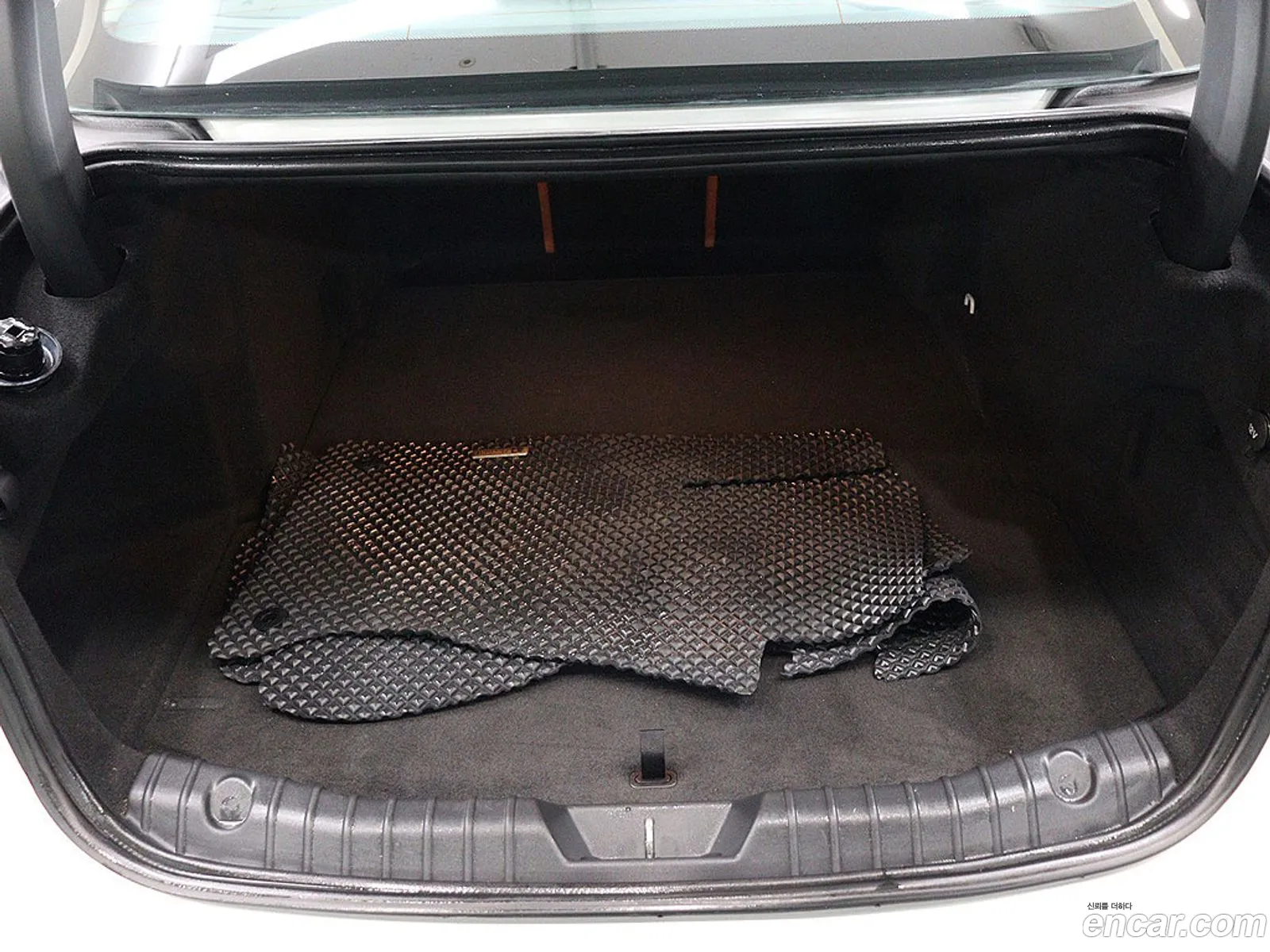 Jaguar XF 2017 — 15
