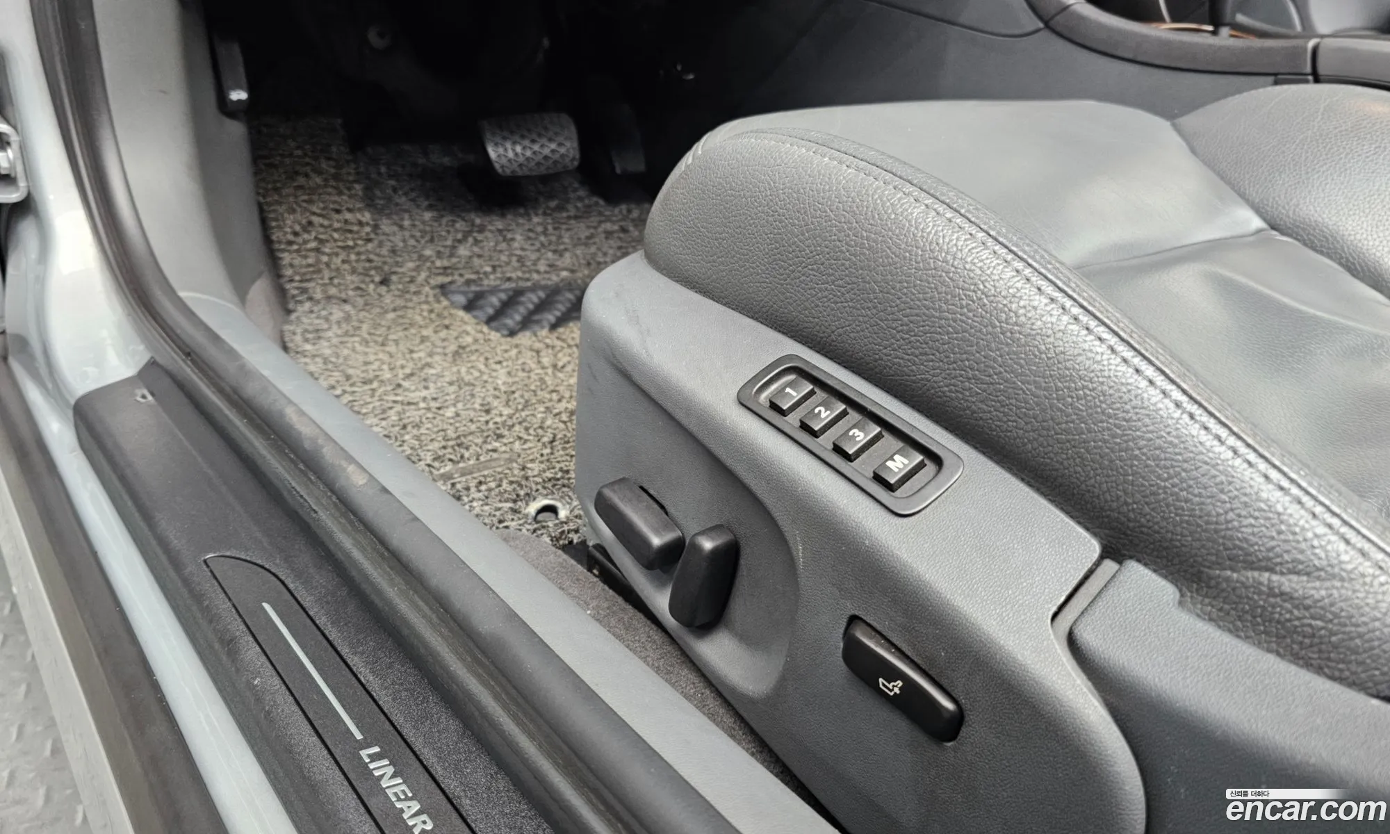 Saab 9-3 2006 YS3FB79S166004851 — 17