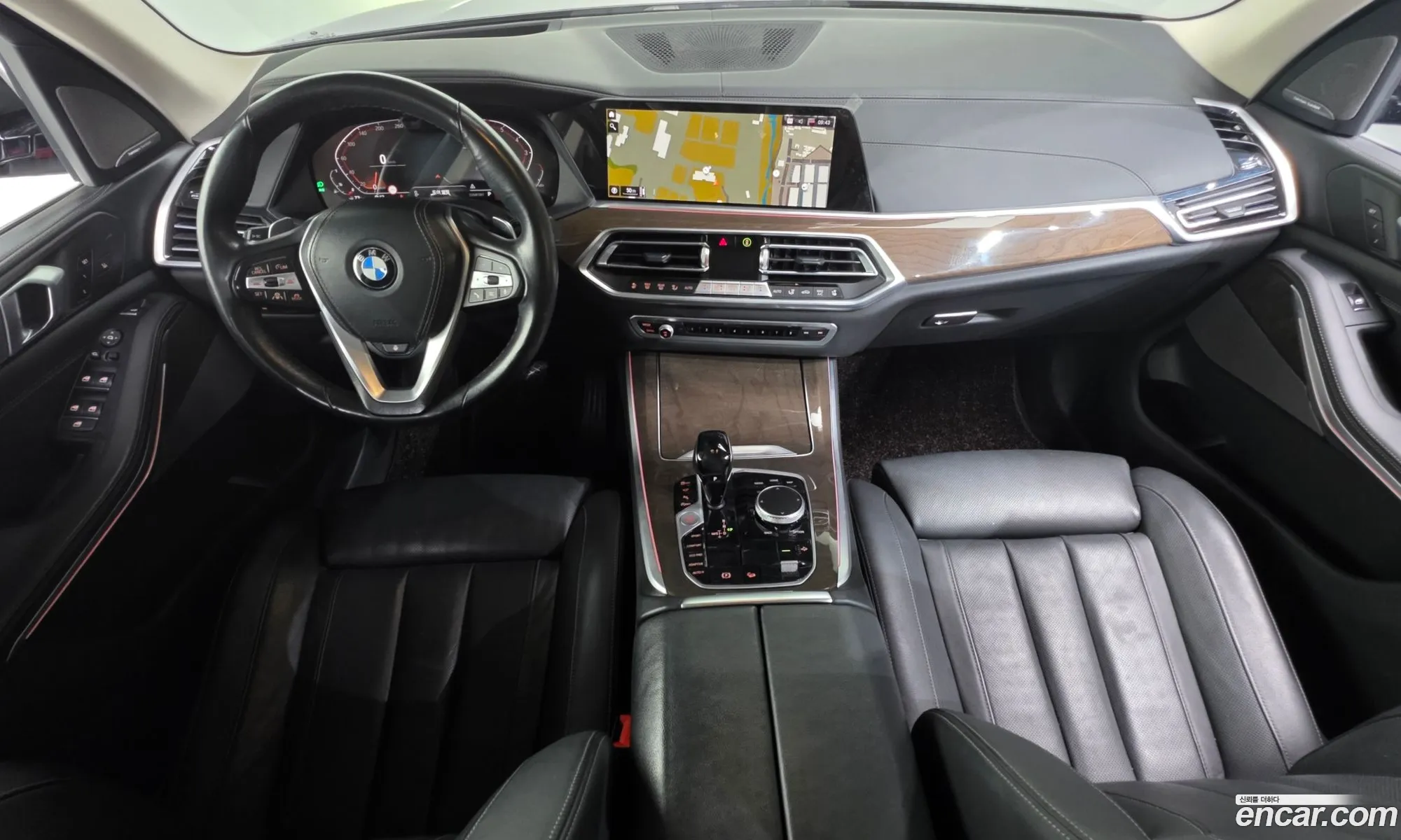 BMW X5 2021 — 17