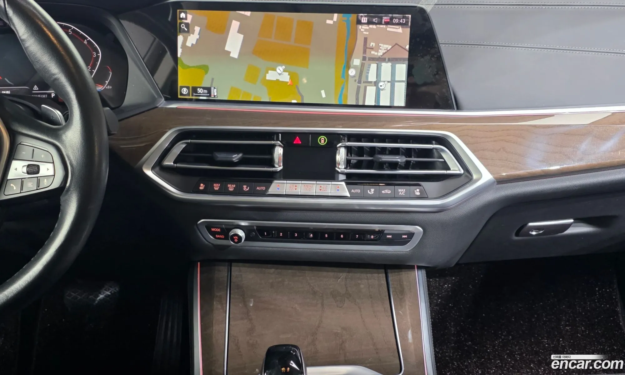 BMW X5 2021 — 7