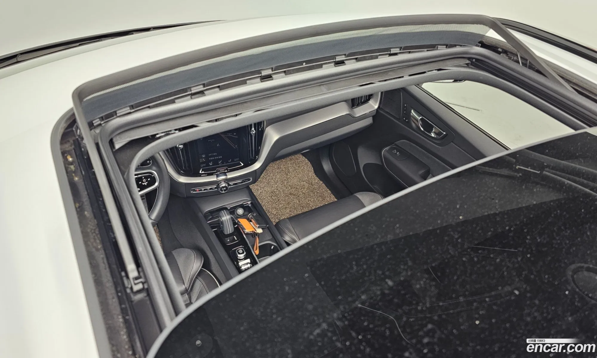 Volvo XC60 2020 — 10