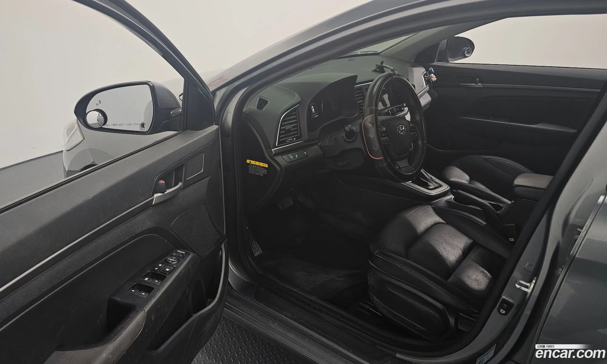 Hyundai Elantra AD 2016 — 9