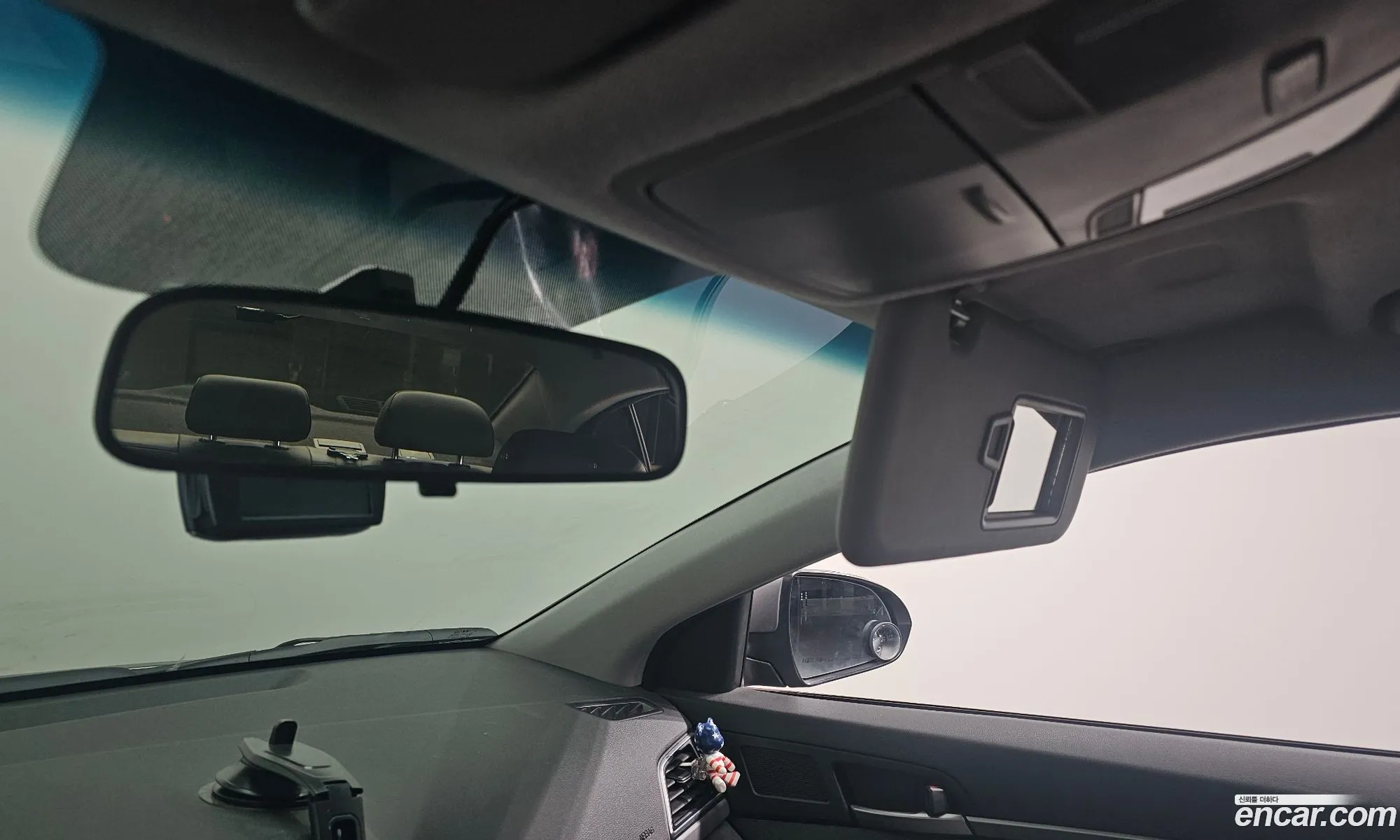 Hyundai Elantra AD 2016 — 19