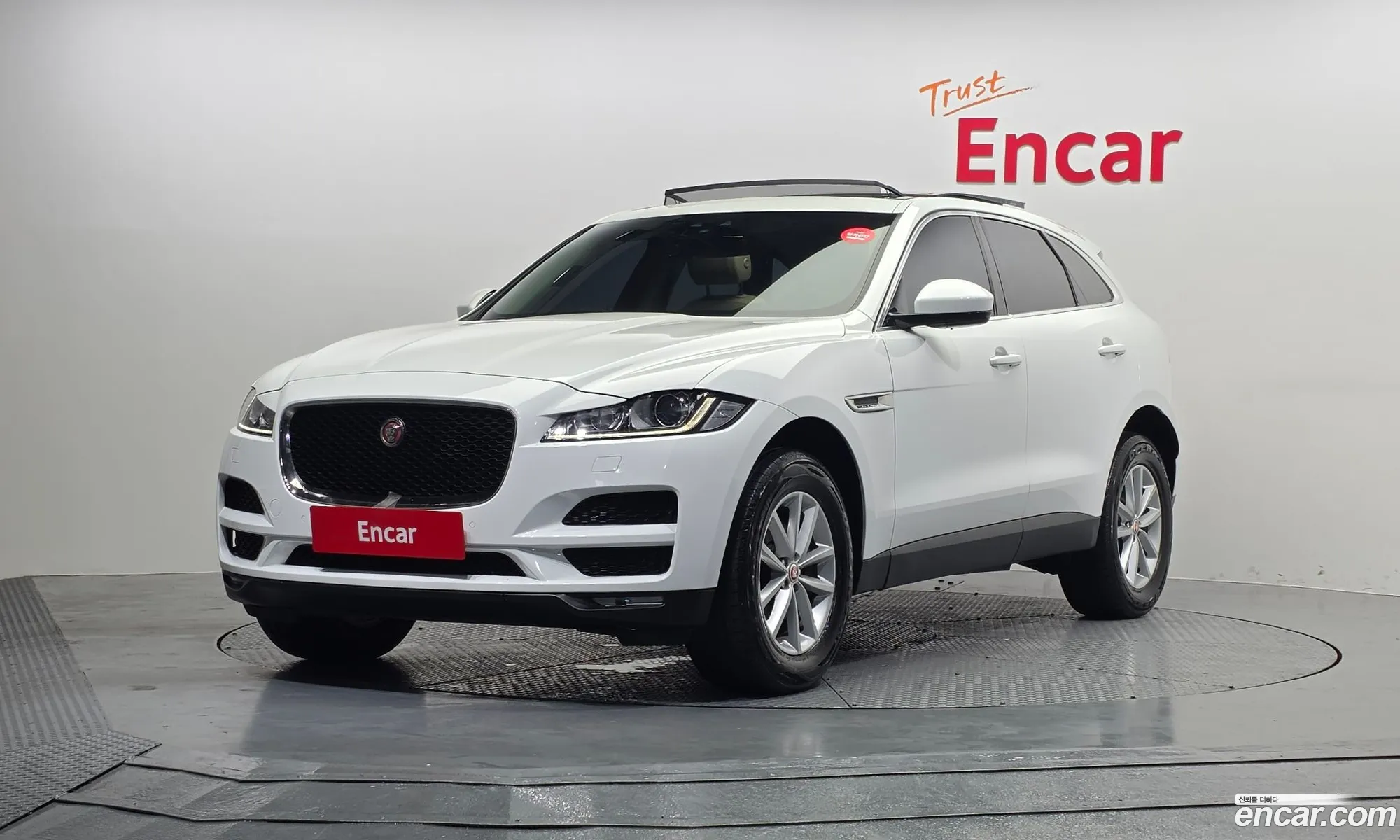 Jaguar F-Pace 2018 SADCA2BN0JA279559 — 8