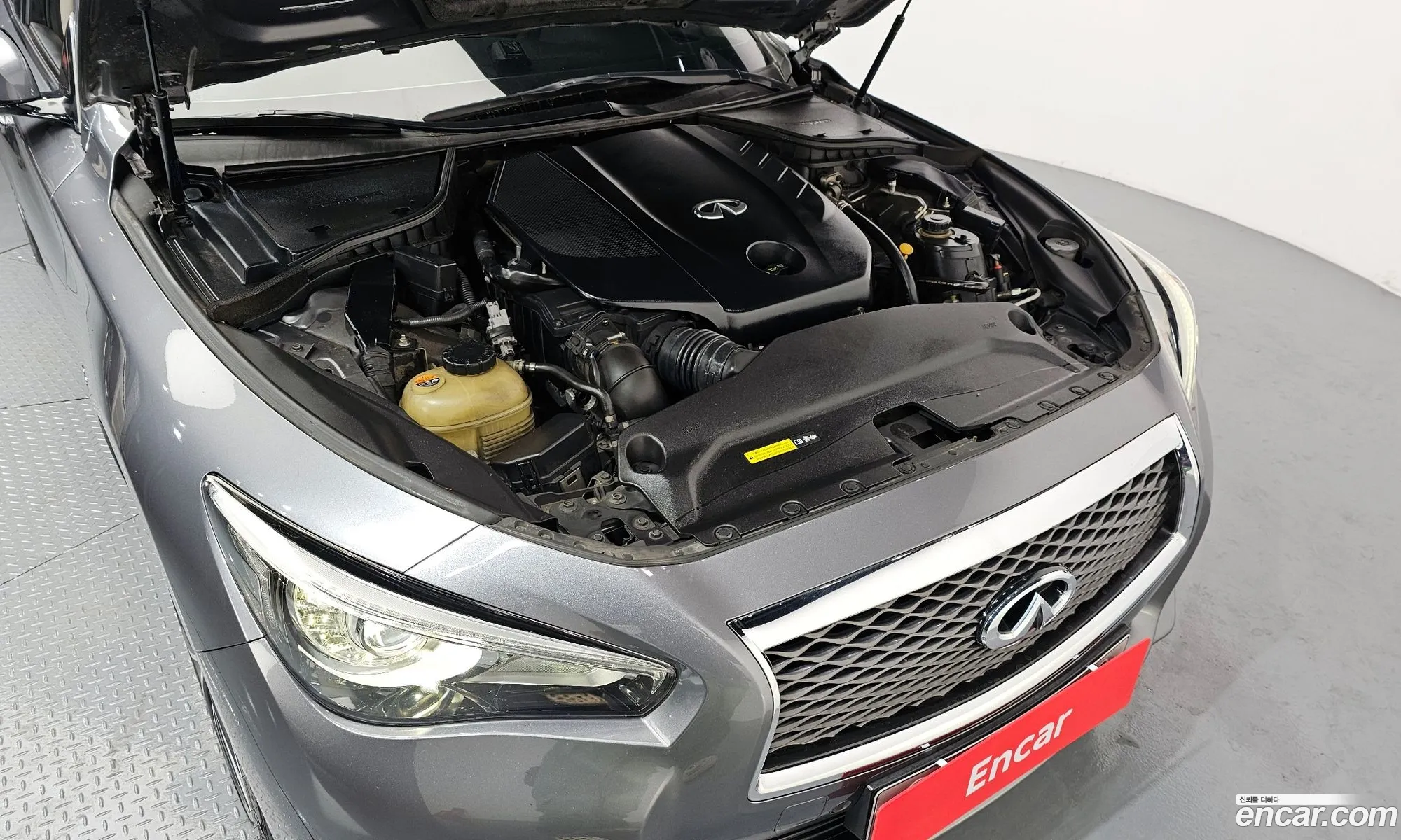 Infiniti Q50 2016 — 13