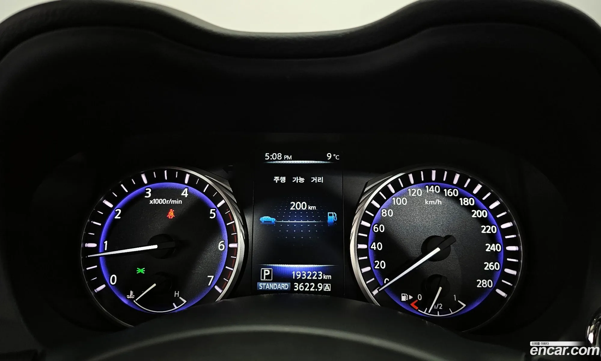 Infiniti Q50 2016 — 11