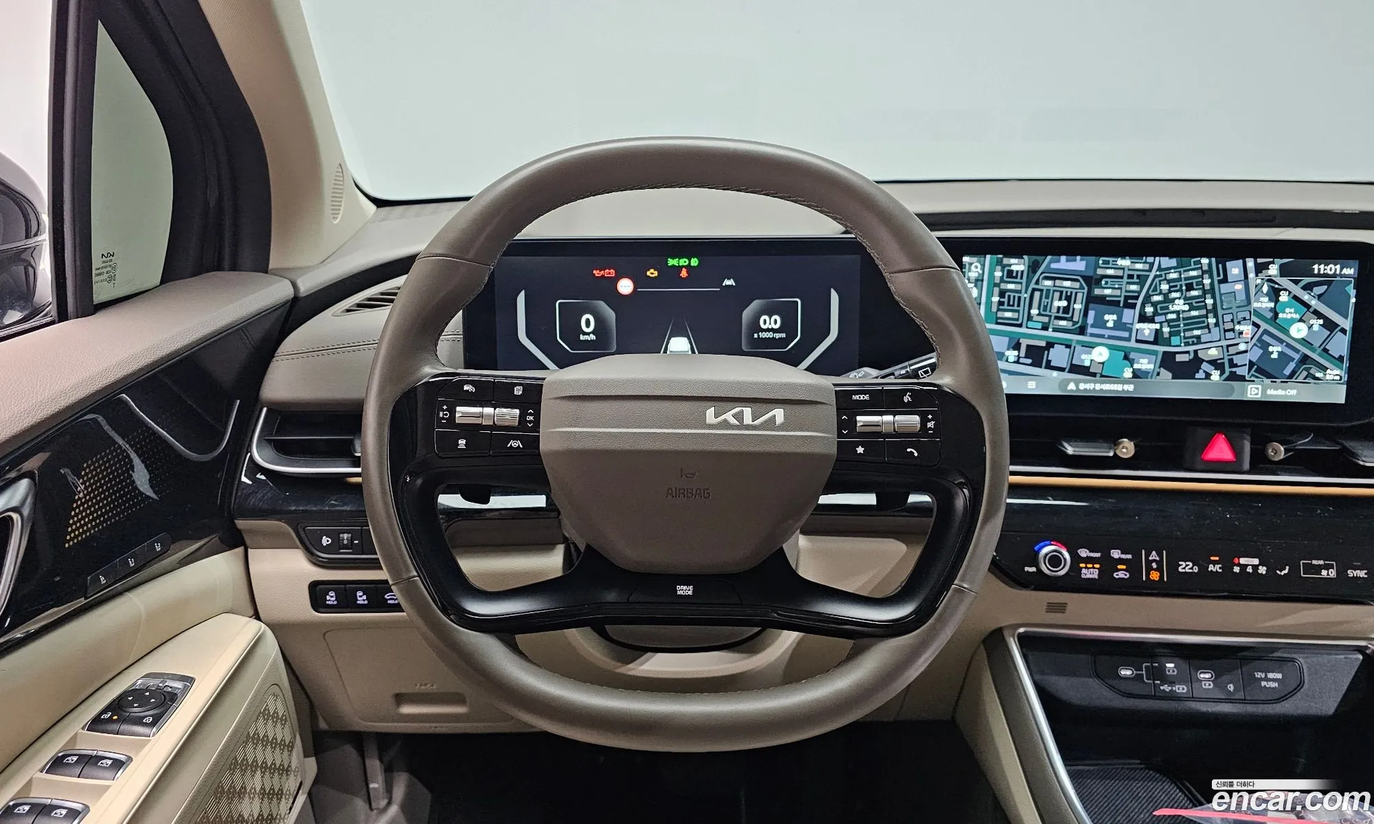 Kia Carnival 2025 — 16