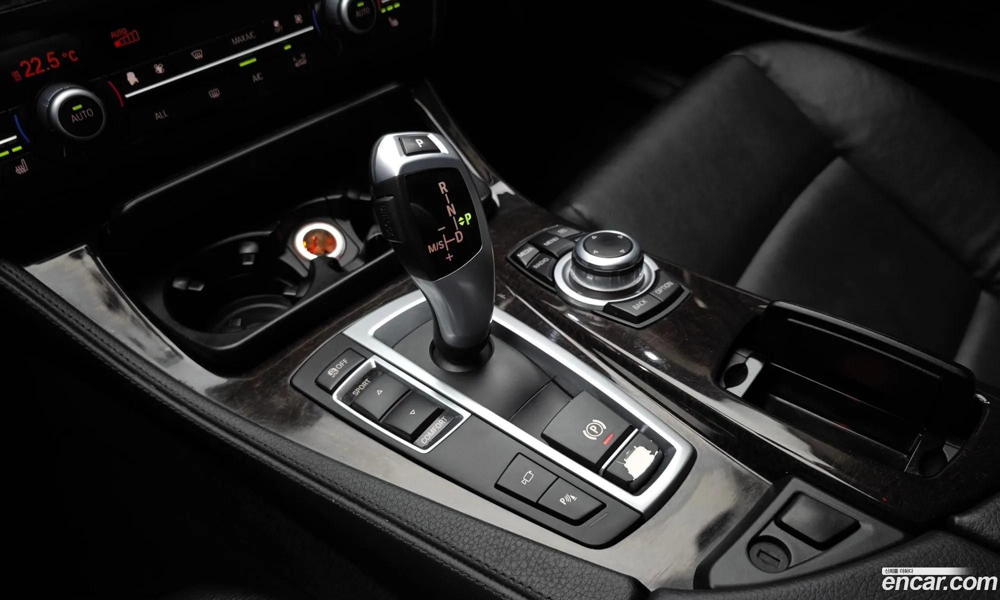 BMW 5 Series 2013 WBAXG3106DDW43264 — 3