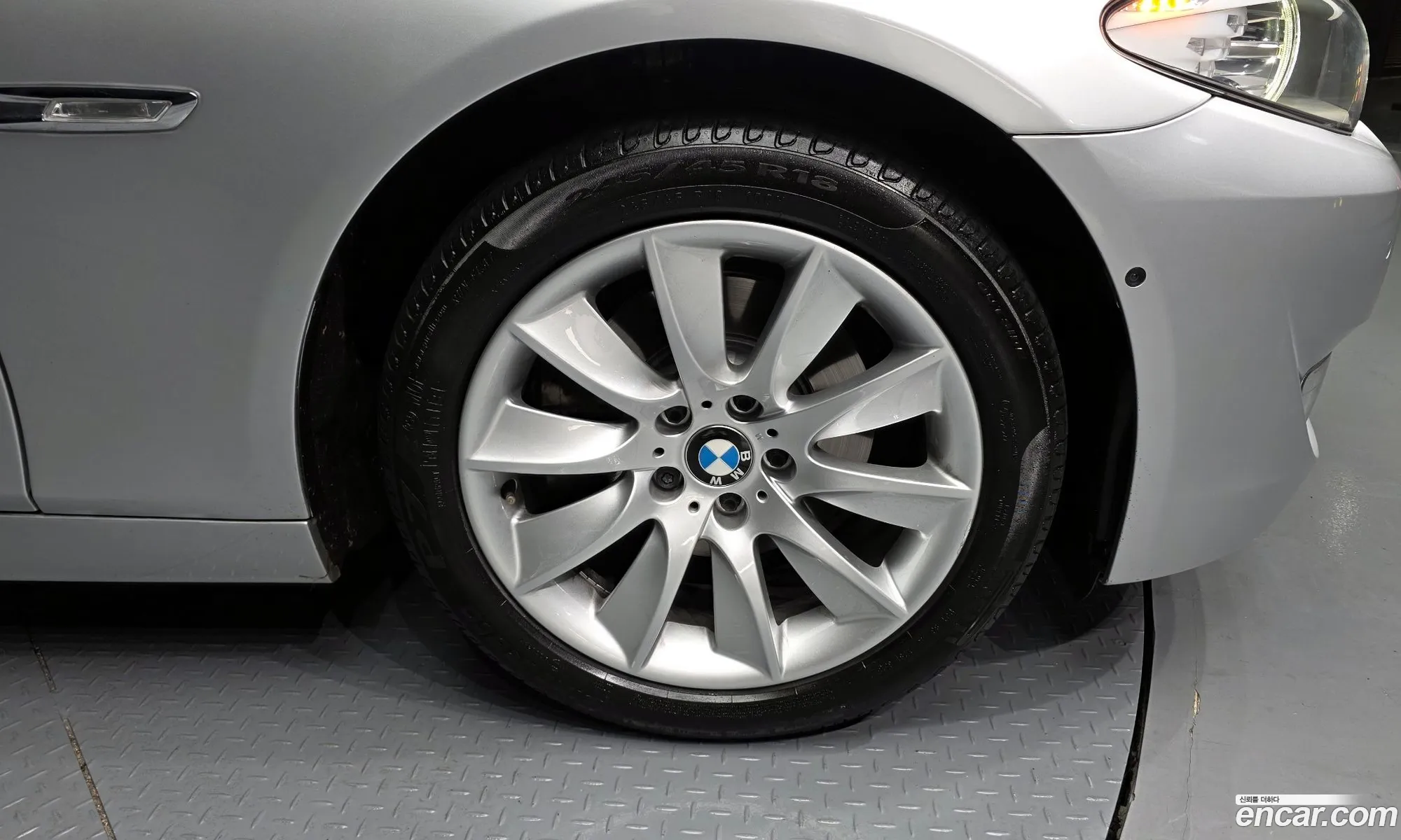 BMW 5 Series 2013 WBAXG3106DDW43264 — 17
