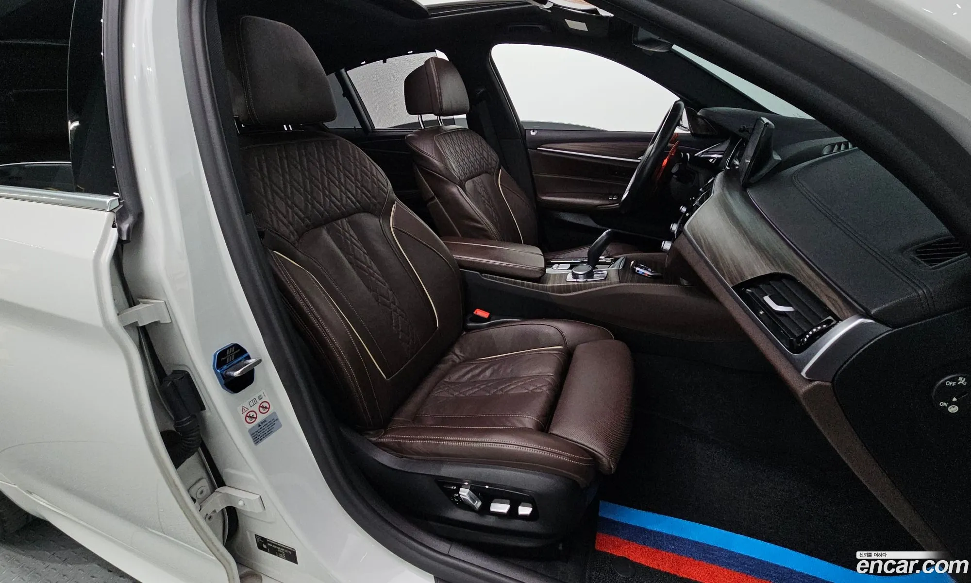 BMW 5 Series 2017 — 11