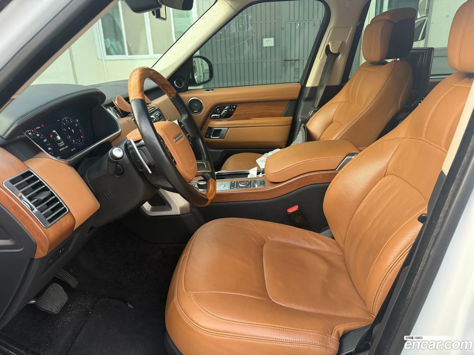 Land Rover Range Rover 2020 — 19