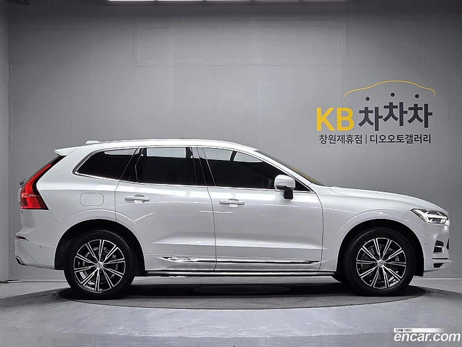 Volvo XC60 2021 — 10