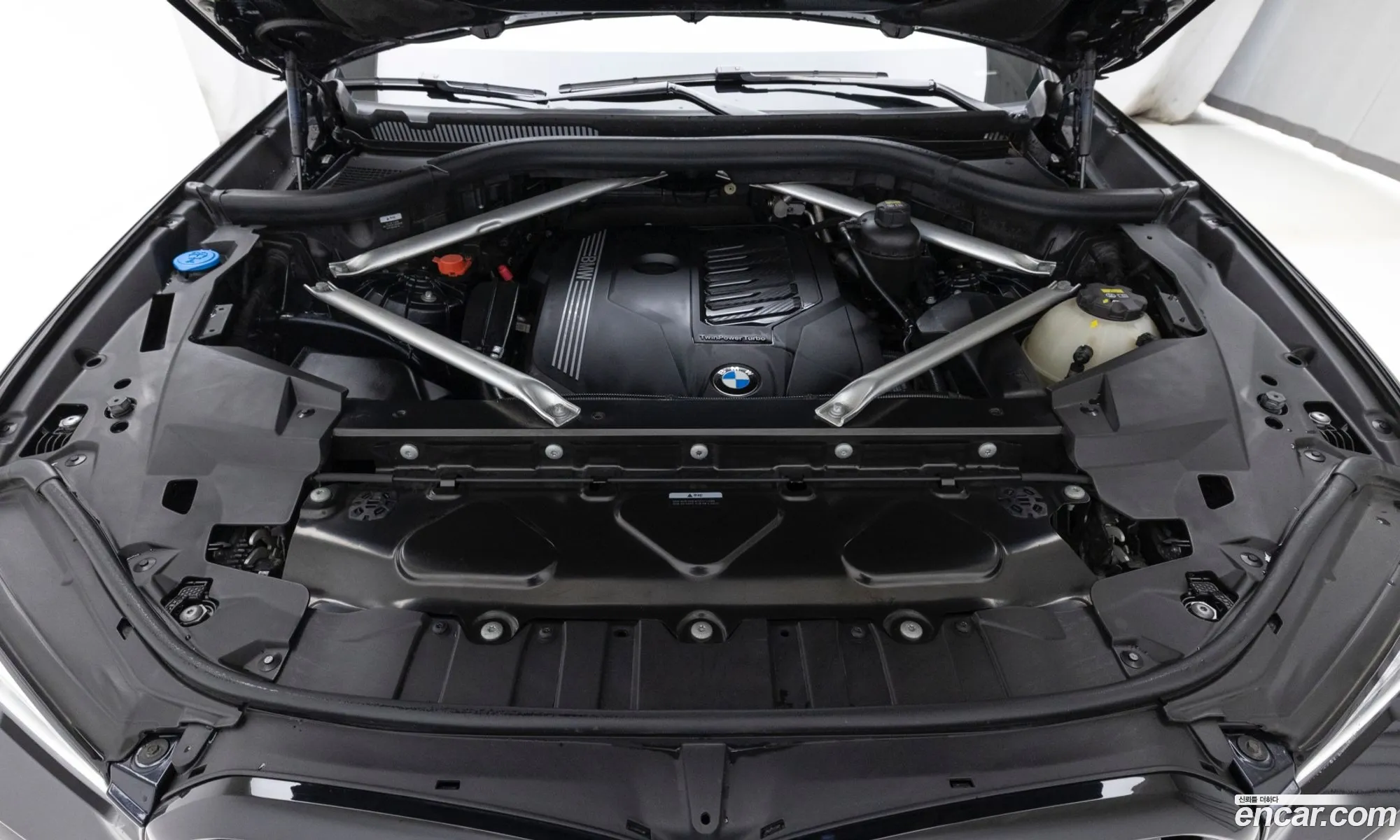 BMW X6 2021 — 16