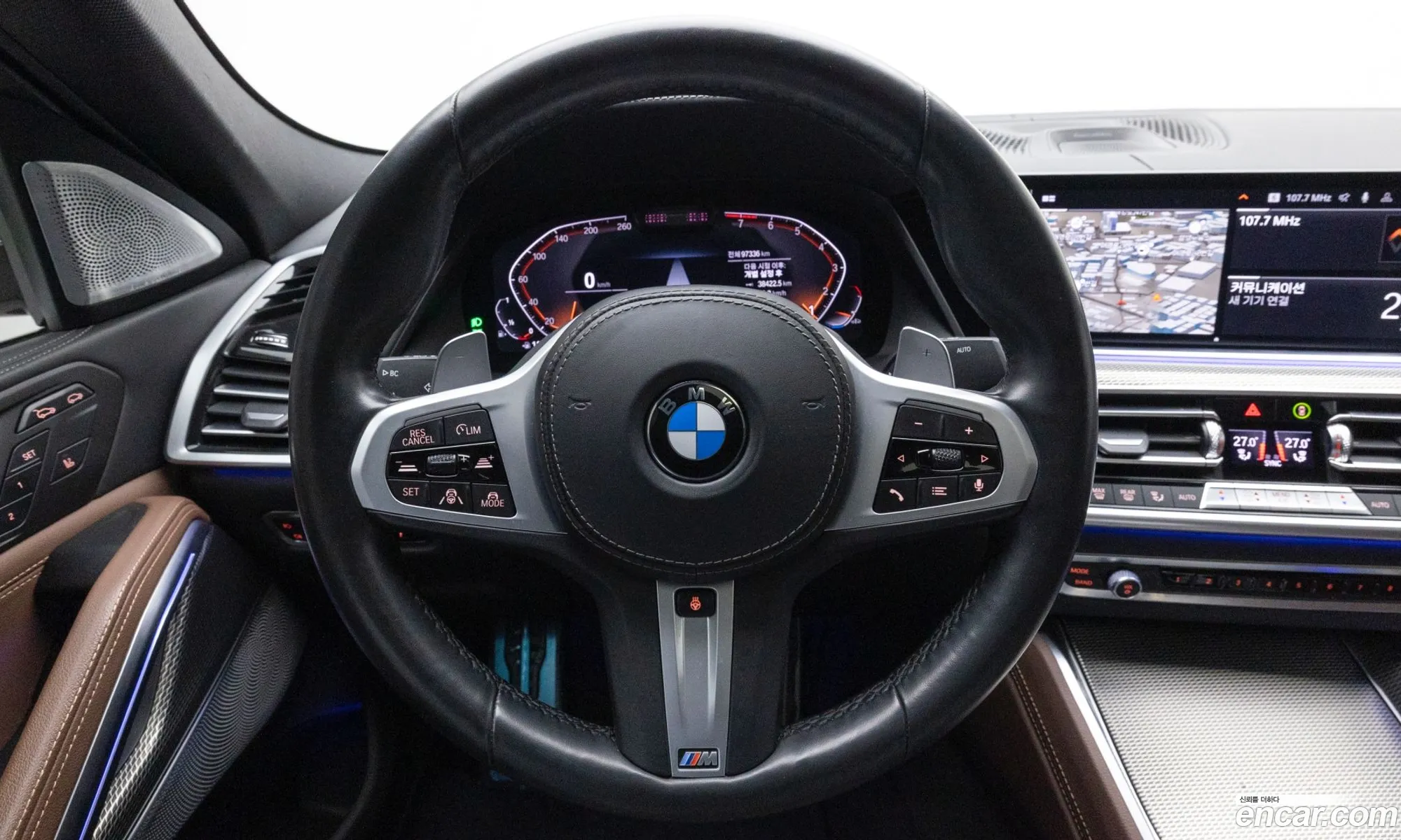 BMW X6 2021 — 18