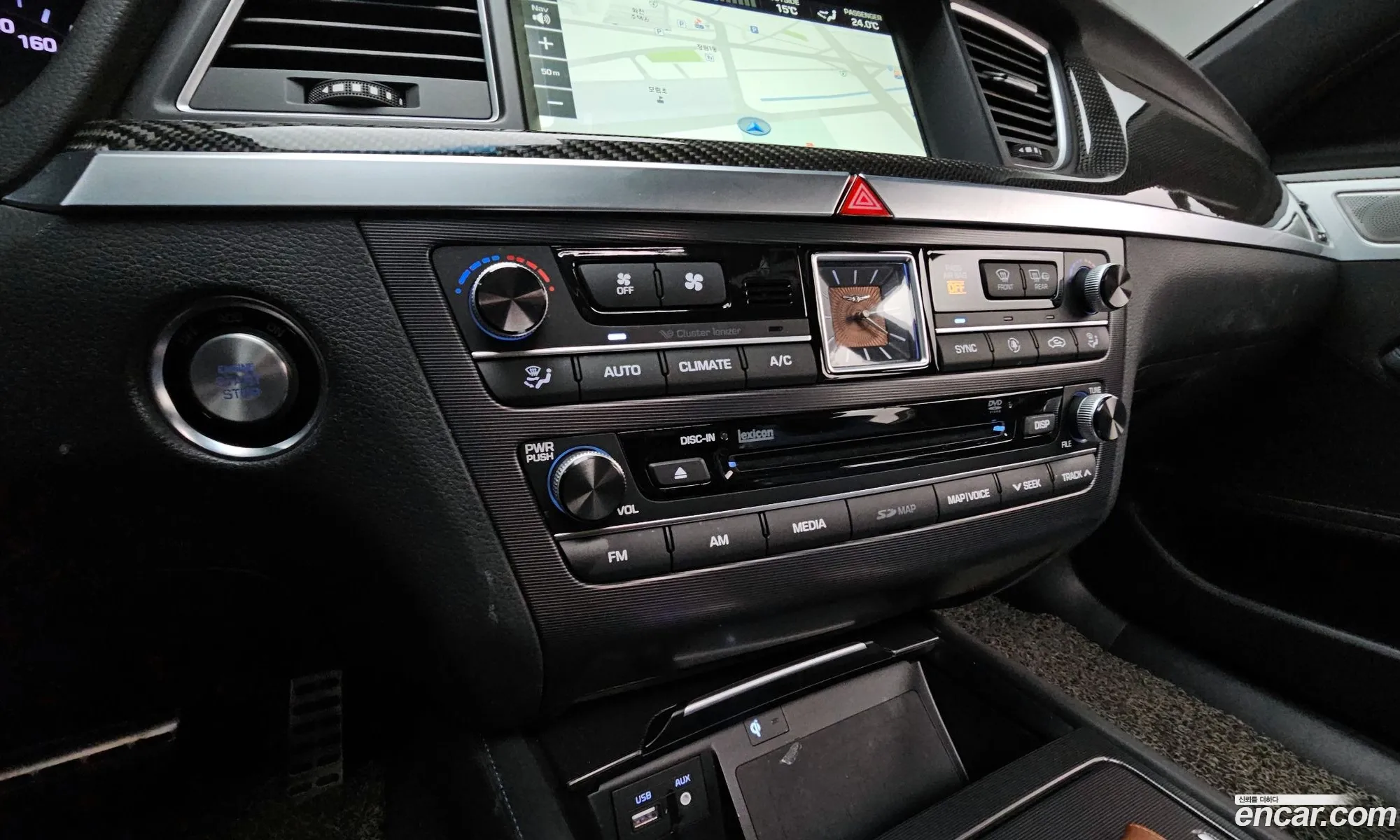 Genesis G80 2017 KMHGR41BDJU270009 — 11